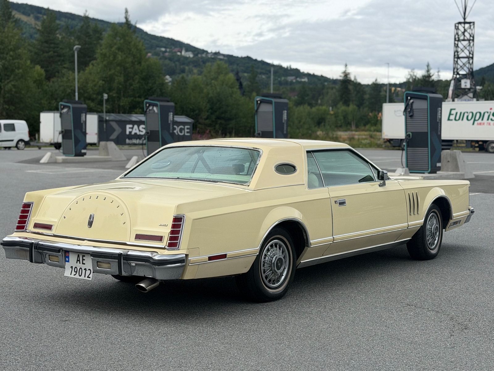 Lincoln Continental Mark V 6.6 V8 SelectShift, 3-trins, 182ps, 1978