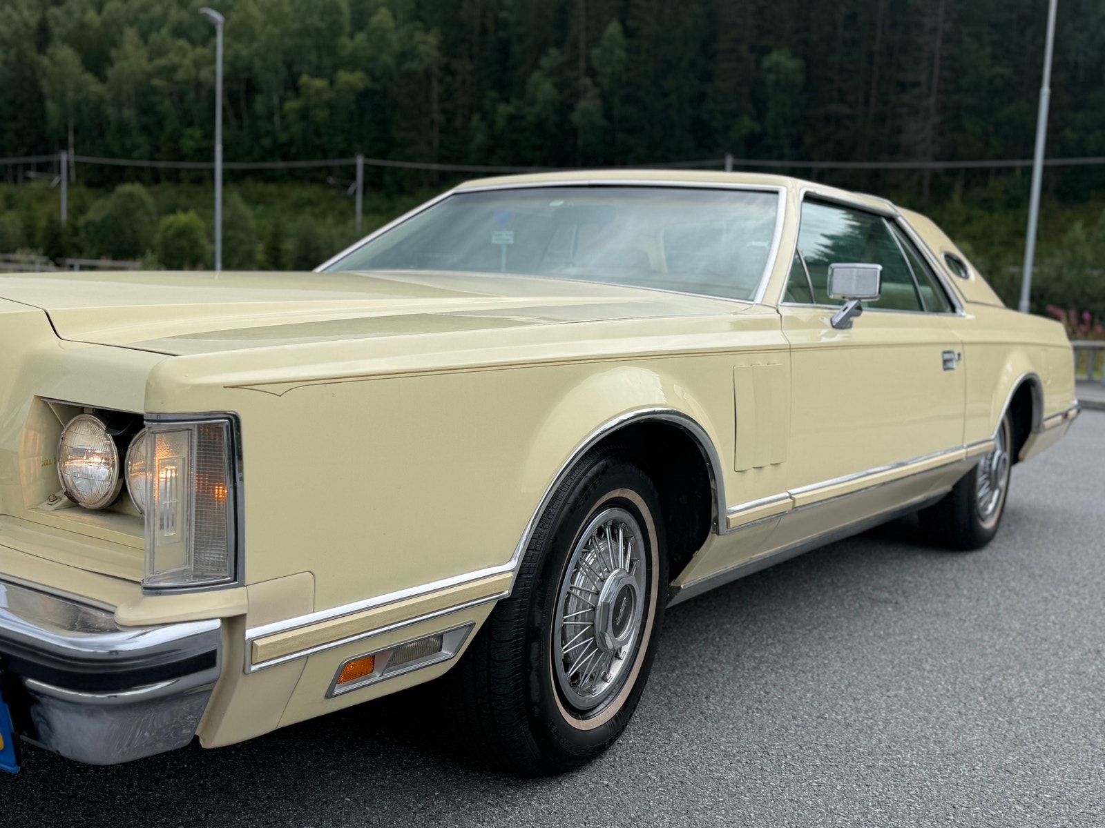 Lincoln Continental Mark V 6.6 V8 SelectShift, 3-trins, 182ps, 1978