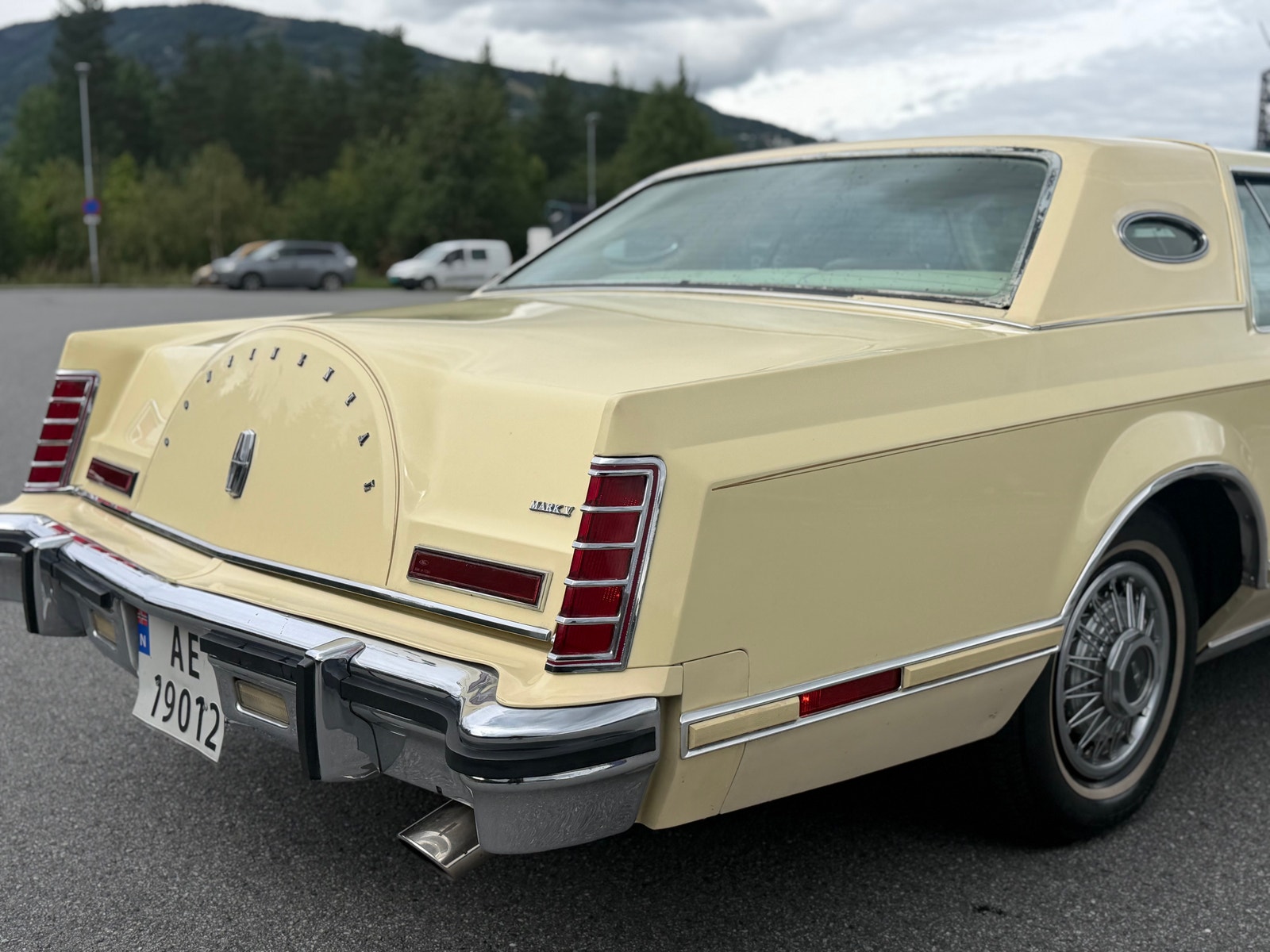 Lincoln Continental Mark V 6.6 V8 SelectShift, 3-trins, 182ps, 1978