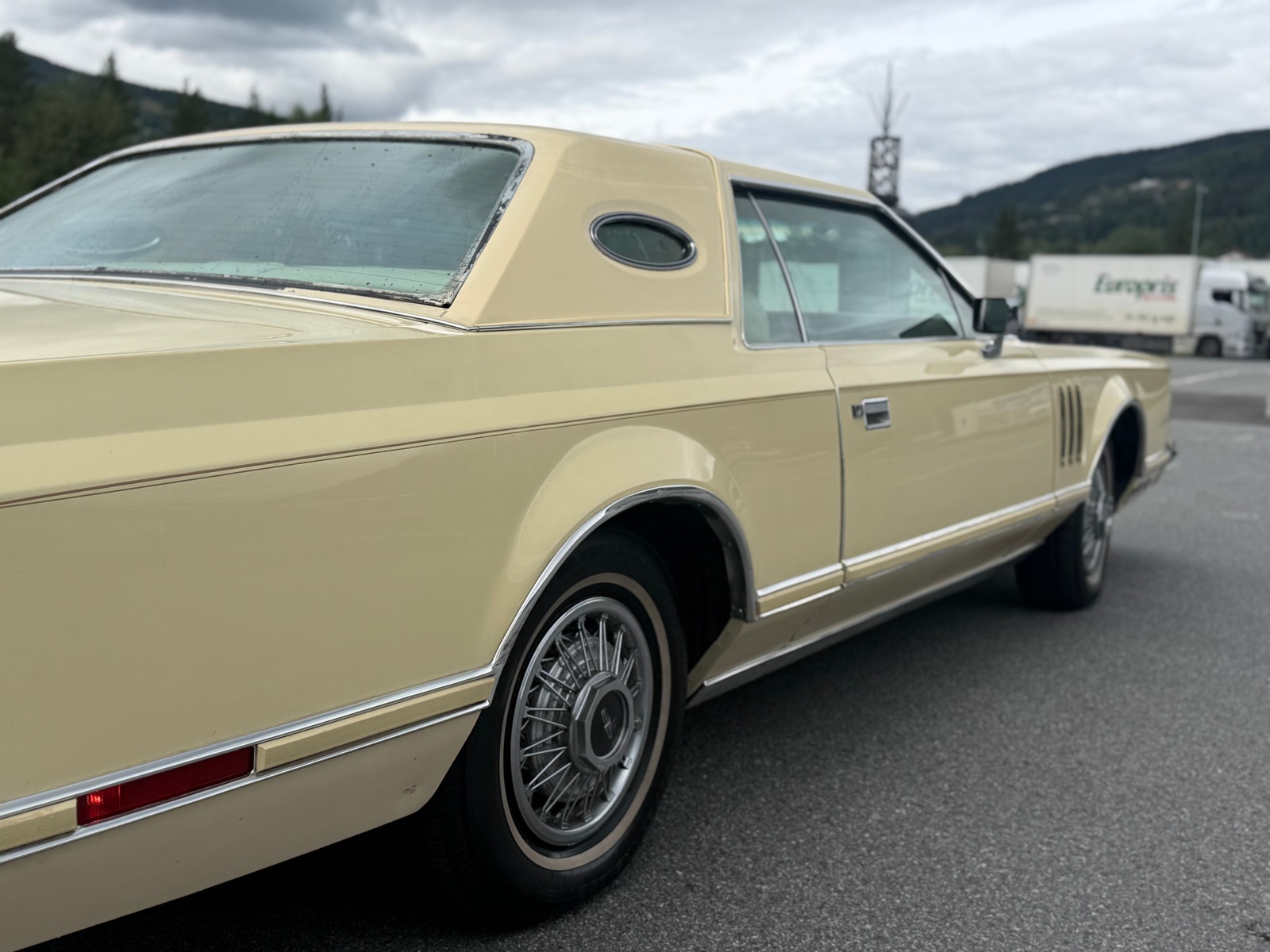Lincoln Continental Mark V 6.6 V8 SelectShift, 3-trins, 182ps, 1978