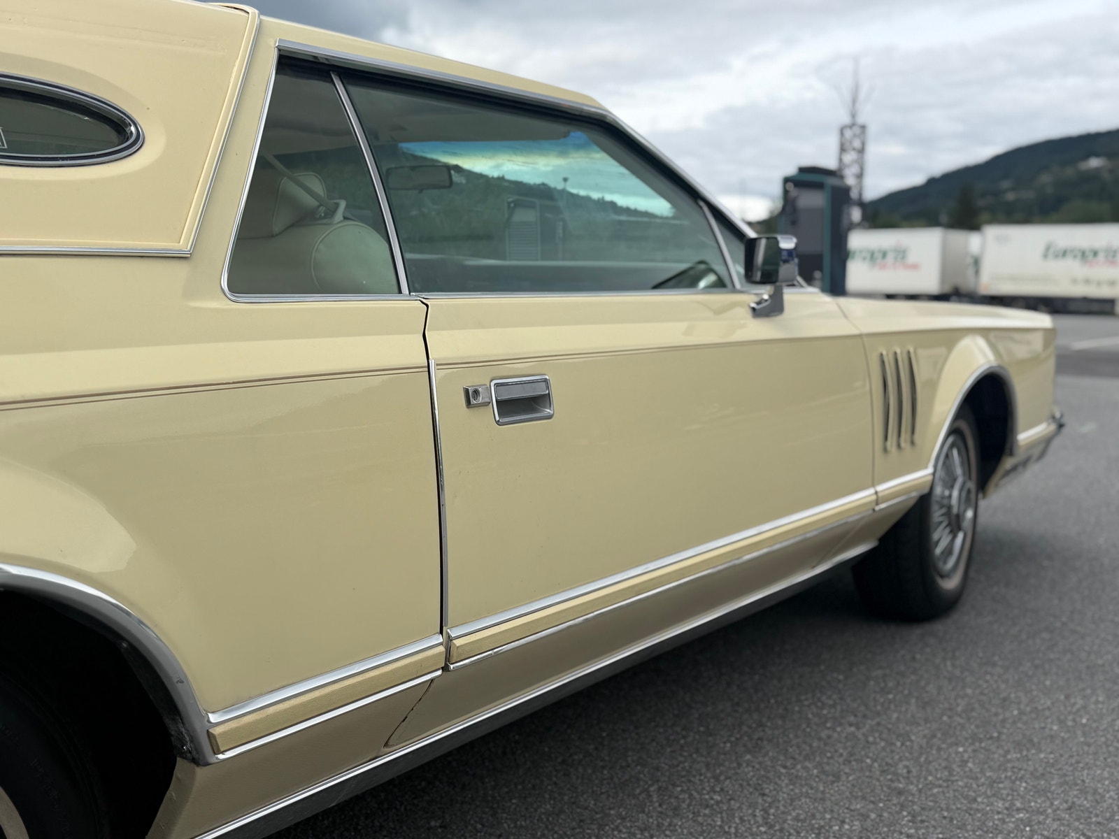 Lincoln Continental Mark V 6.6 V8 SelectShift, 3-trins, 182ps, 1978