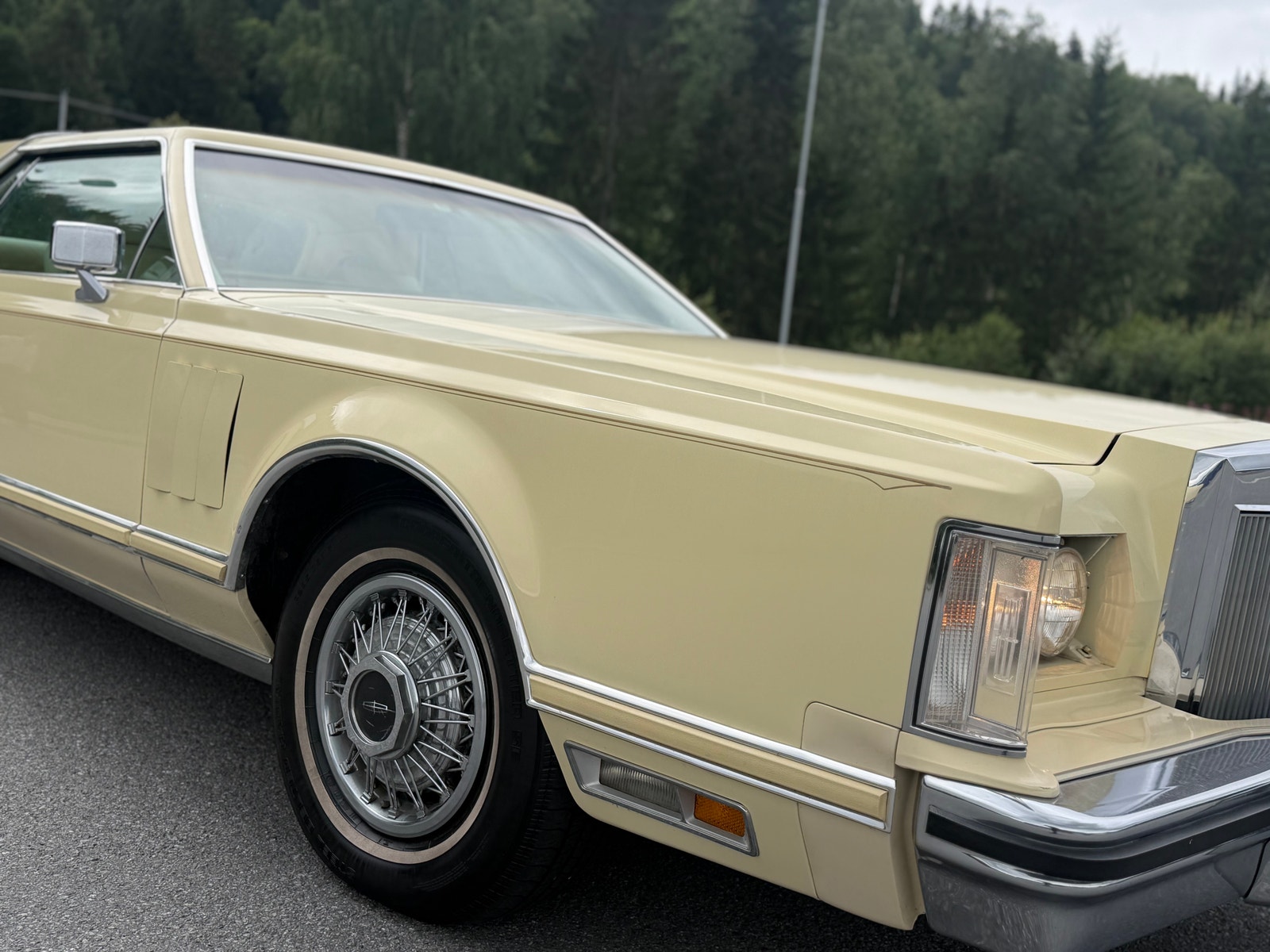Lincoln Continental Mark V 6.6 V8 SelectShift, 3-trins, 182ps, 1978