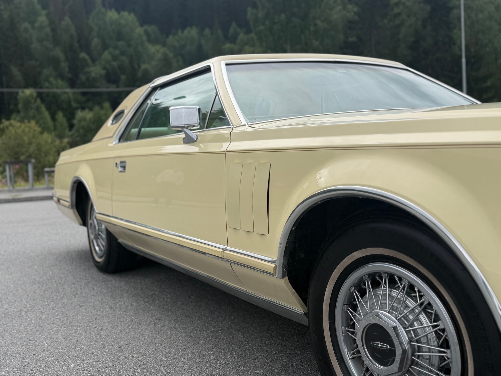 Lincoln Continental Mark V 6.6 V8 SelectShift, 3-trins, 182ps, 1978