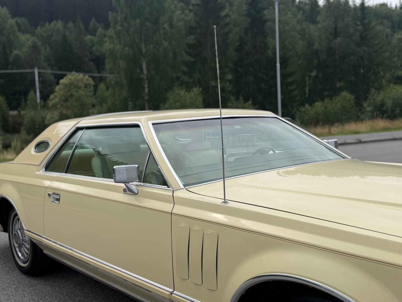 Lincoln Continental Mark V 6.6 V8 SelectShift, 3-trins, 182ps, 1978