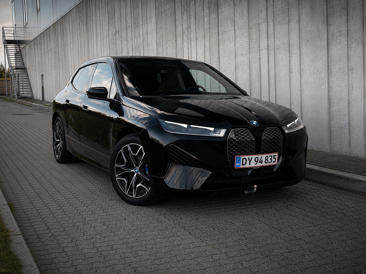 BMW iX xDrive40, 326hp, 2023