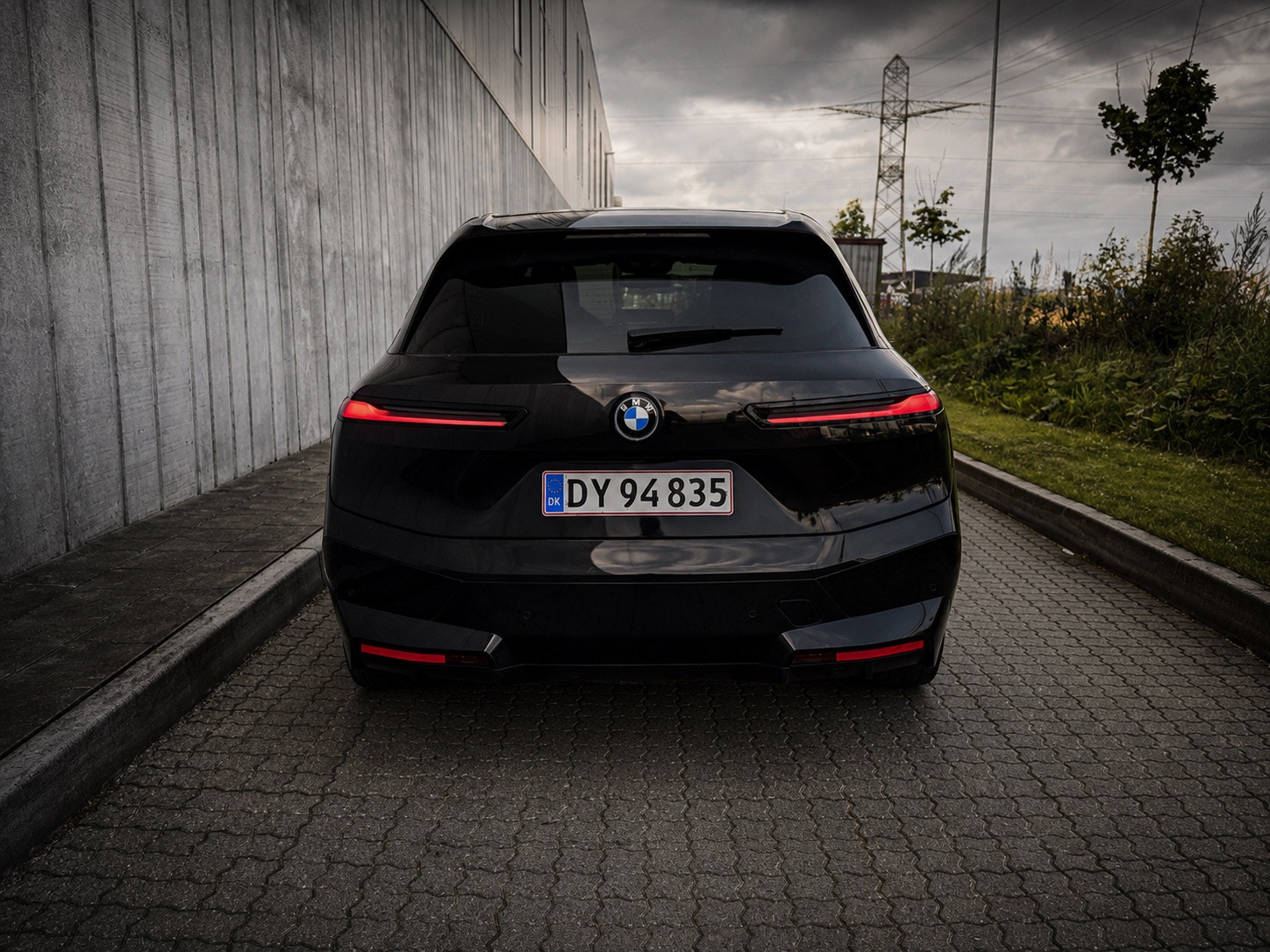 BMW iX xDrive40, 326hp, 2023