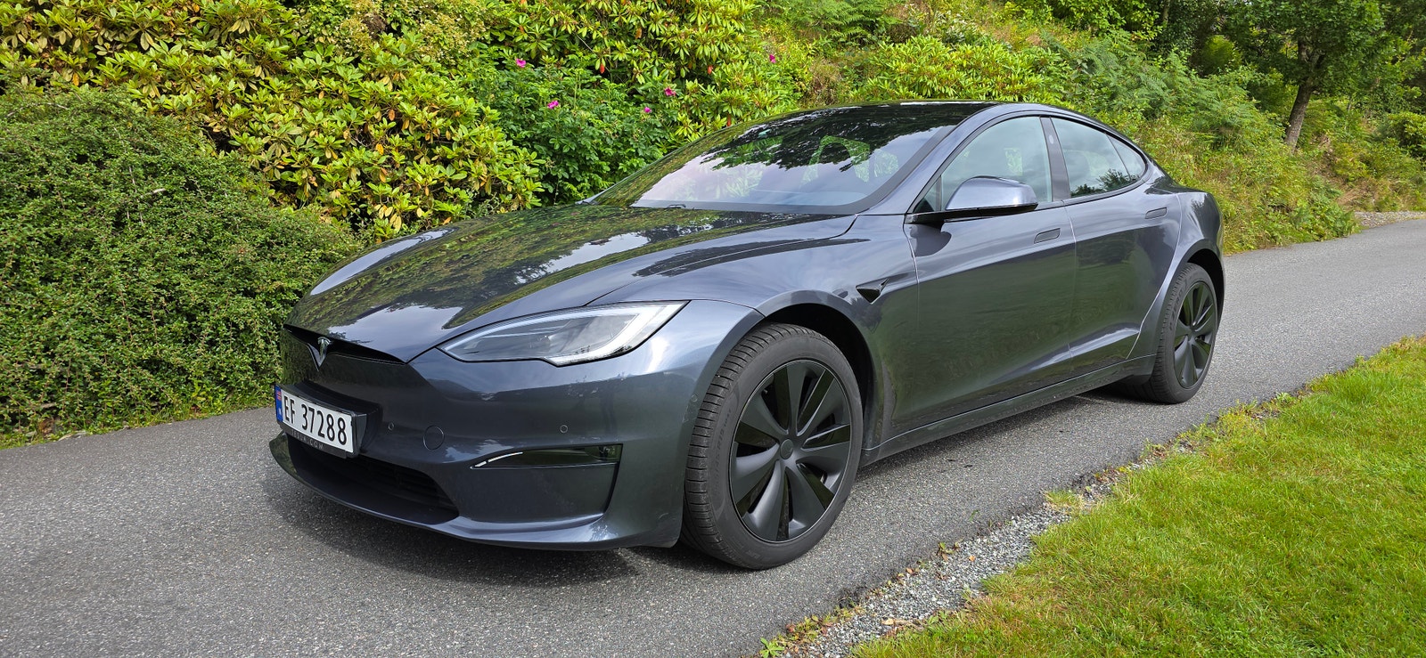 Tesla Model S, 670ps, 2023