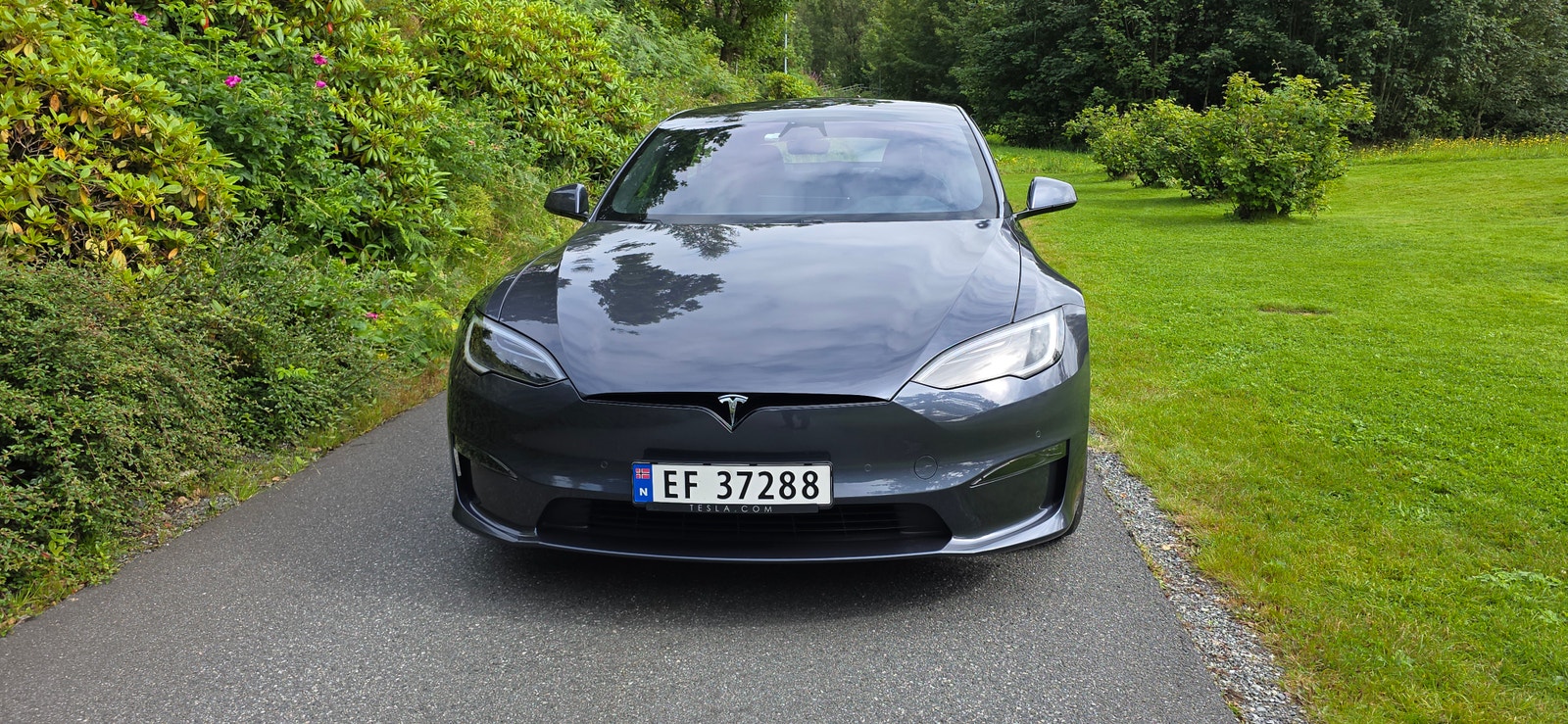 Tesla Model S, 670ps, 2023