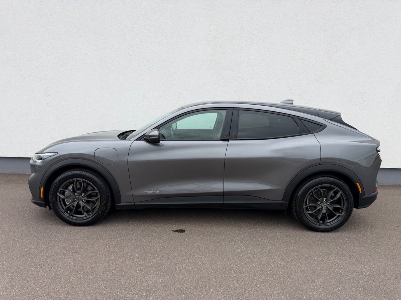 Ford Mustang Mach-E Standard Range, 269hp, 2021