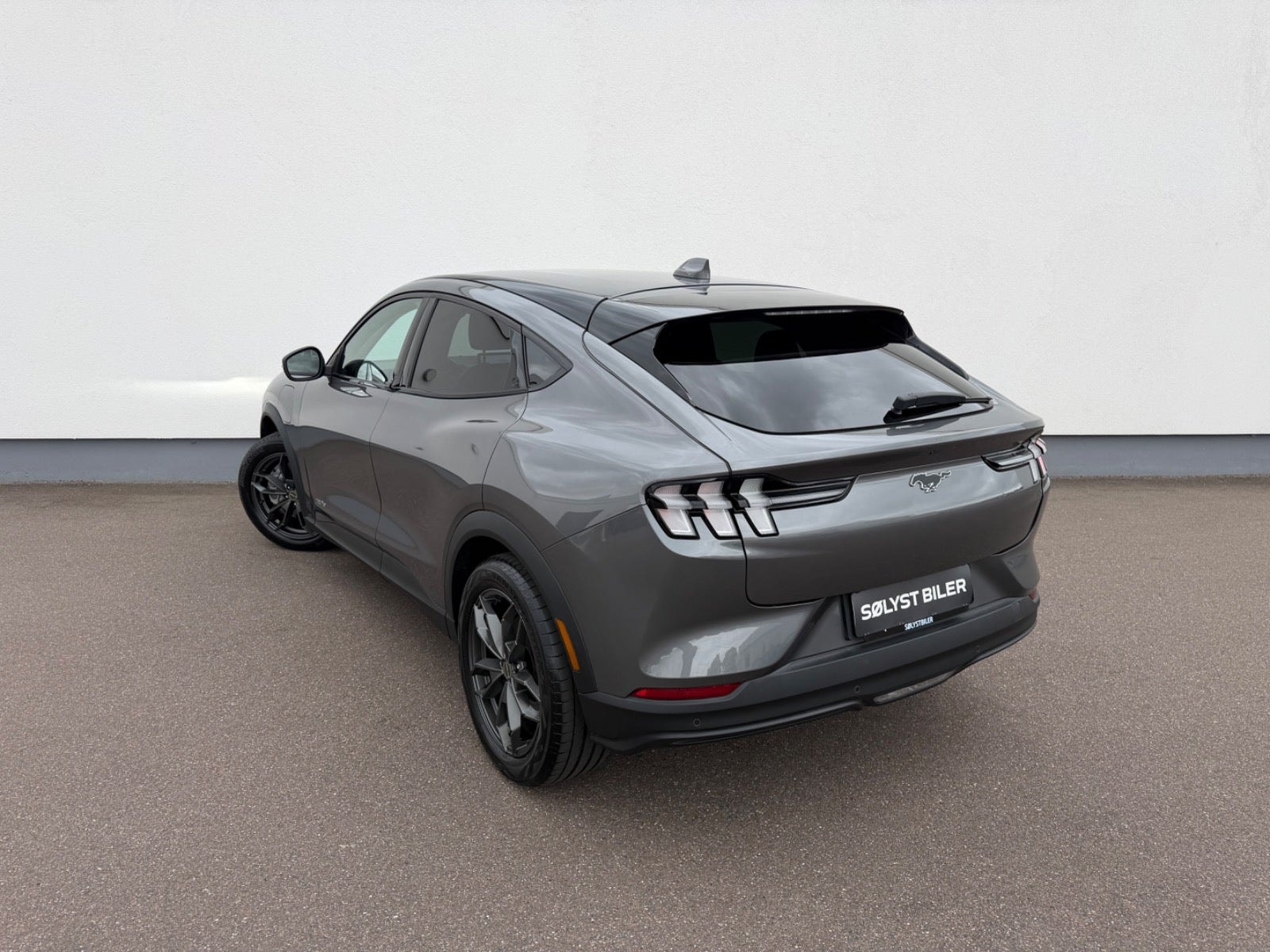 Ford Mustang Mach-E Standard Range, 269hp, 2021