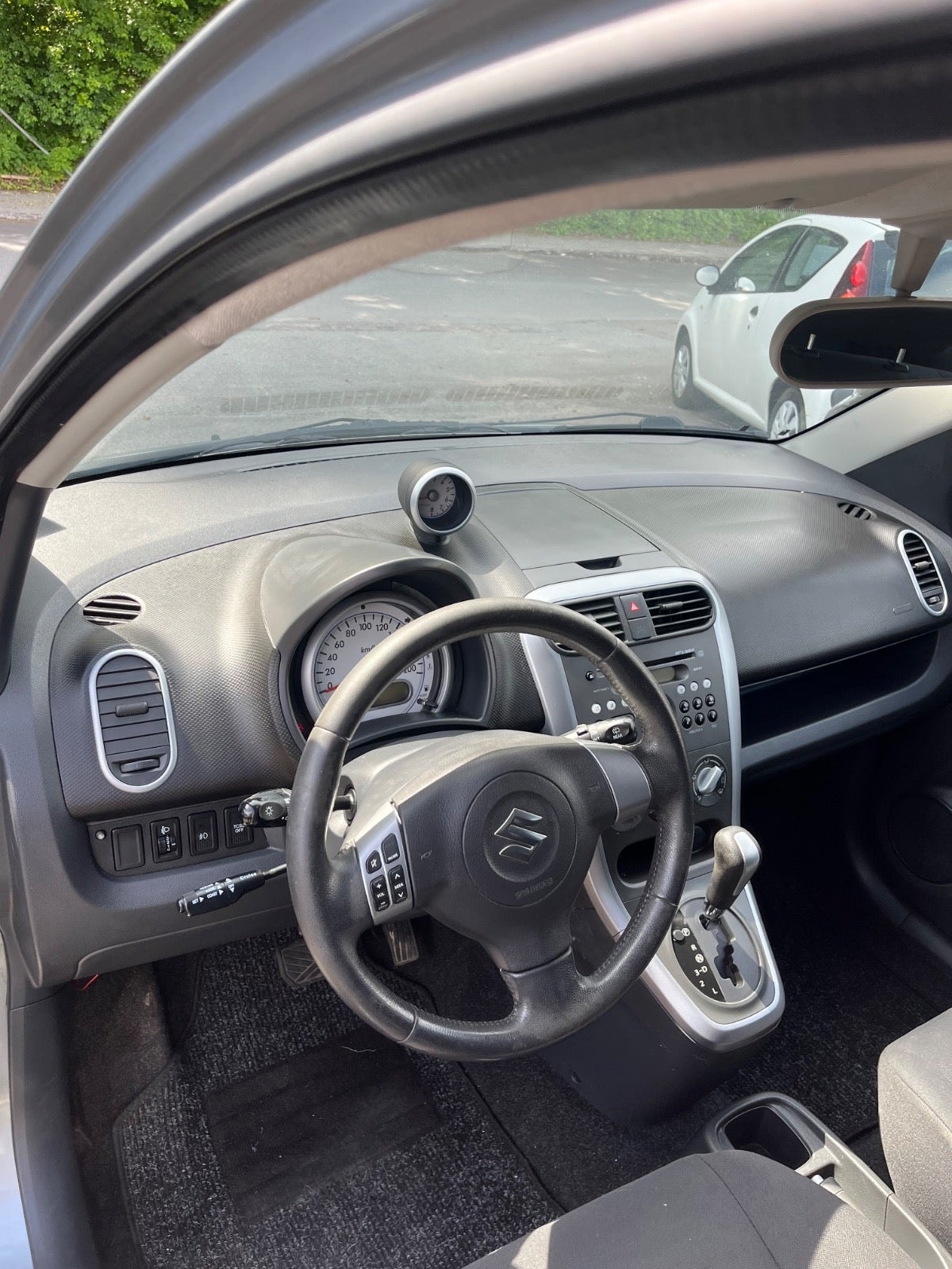Suzuki Splash 1.2 DOHC 16V VVT Automatic, 4-trinn, 94hk, 2012