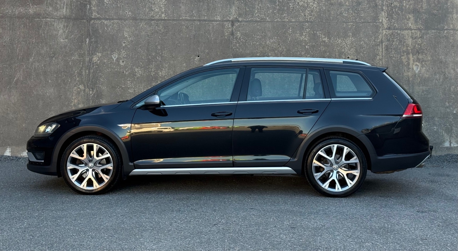 Volkswagen Golf Alltrack 2.0 TDI DPF BMT 4Motion DSG Sequential, 6-trins, 184ps, 2017