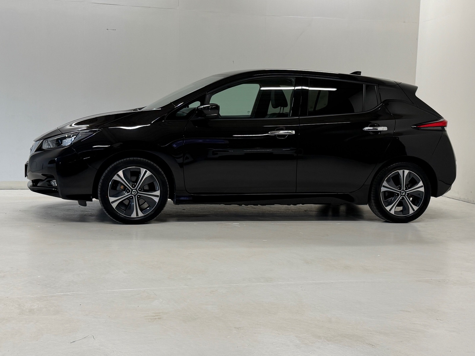 Nissan Leaf e+, 217hp, 2021