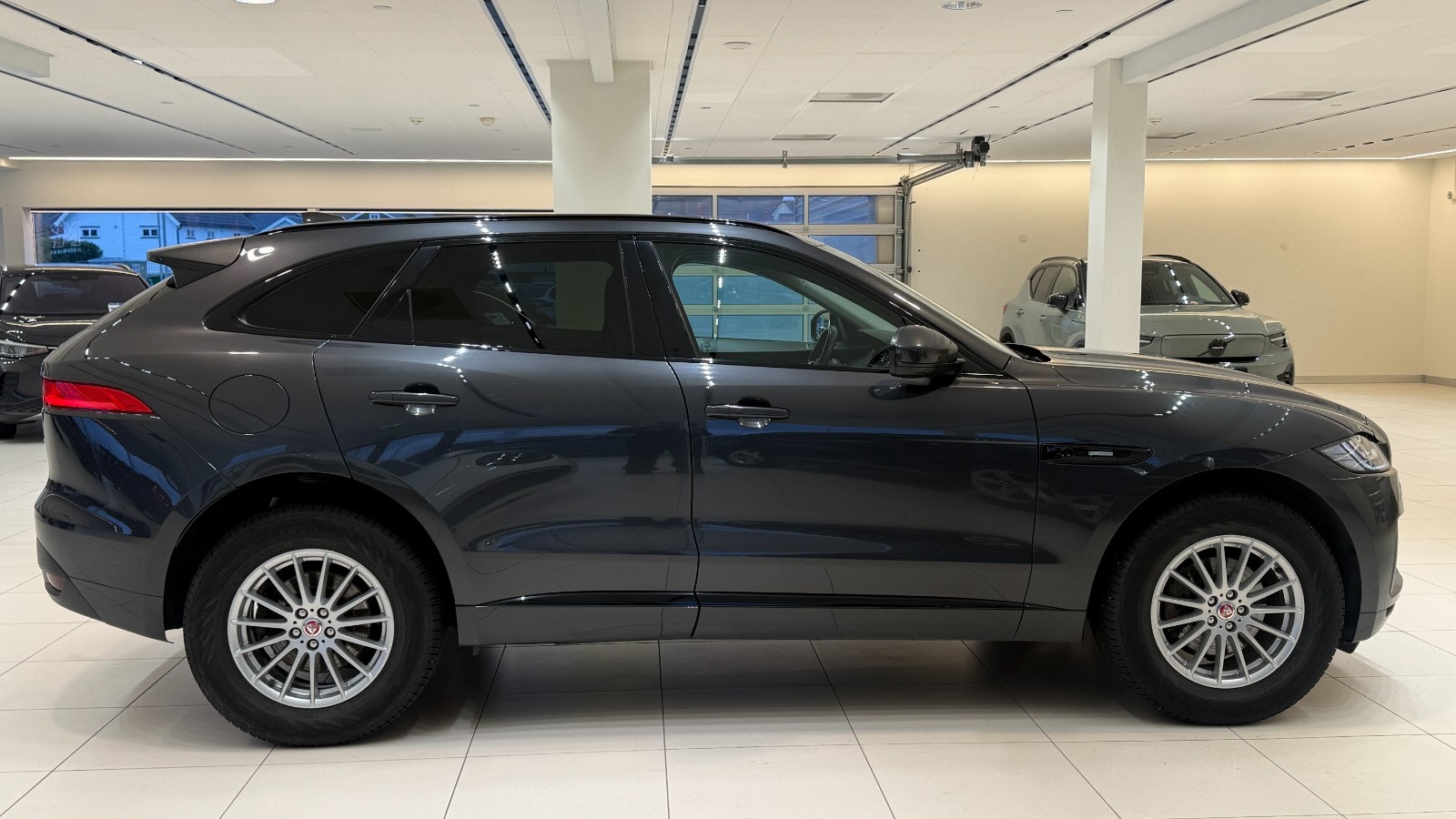 Jaguar F-Pace 20d AWD Automatic, 8-trins, 180ps, 2017