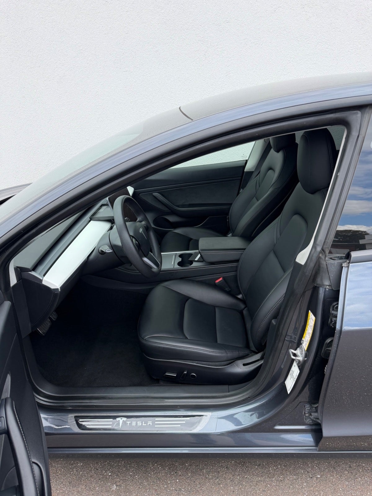 Tesla Model 3 Standard Range Plus, 325ps, 2021
