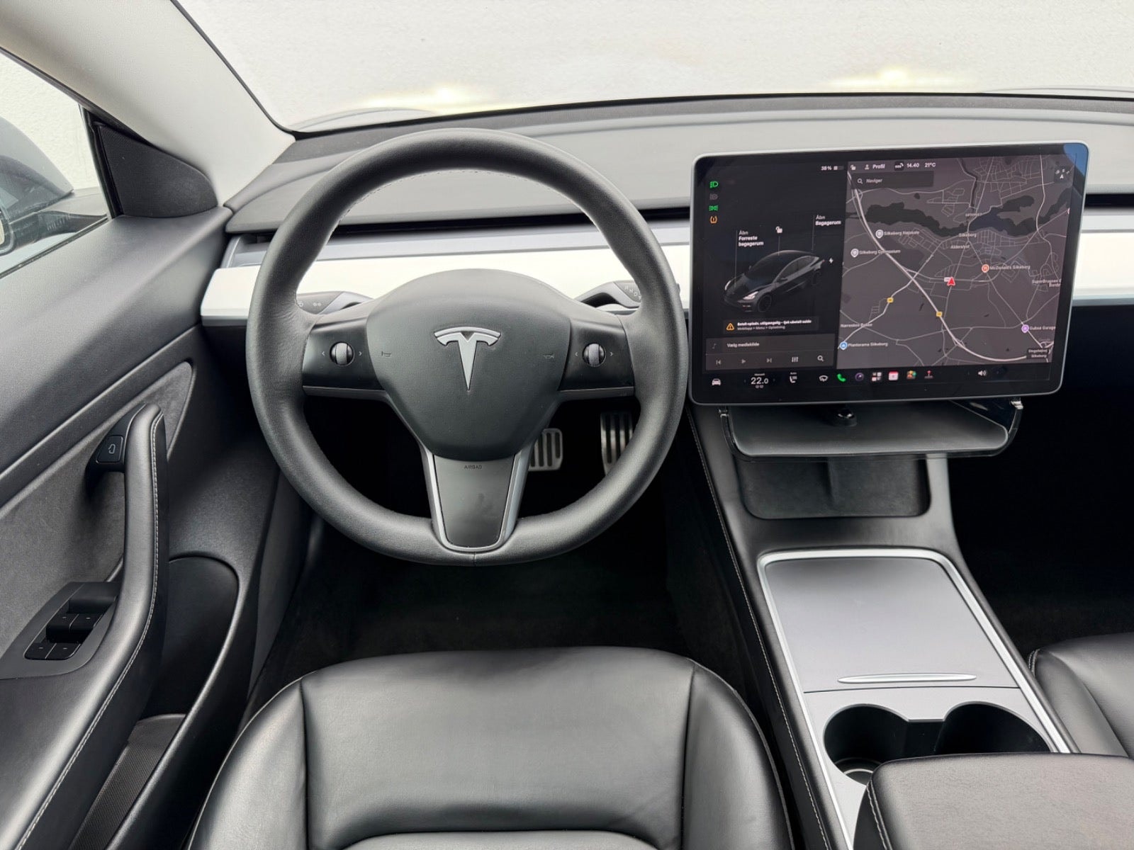Tesla Model 3 Standard Range Plus, 325ps, 2021