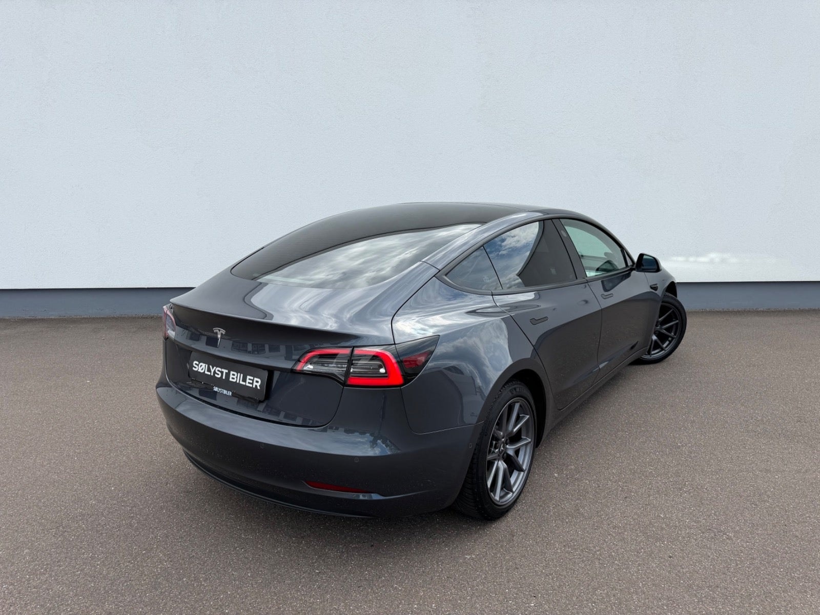 Tesla Model 3 Standard Range Plus, 325ps, 2021
