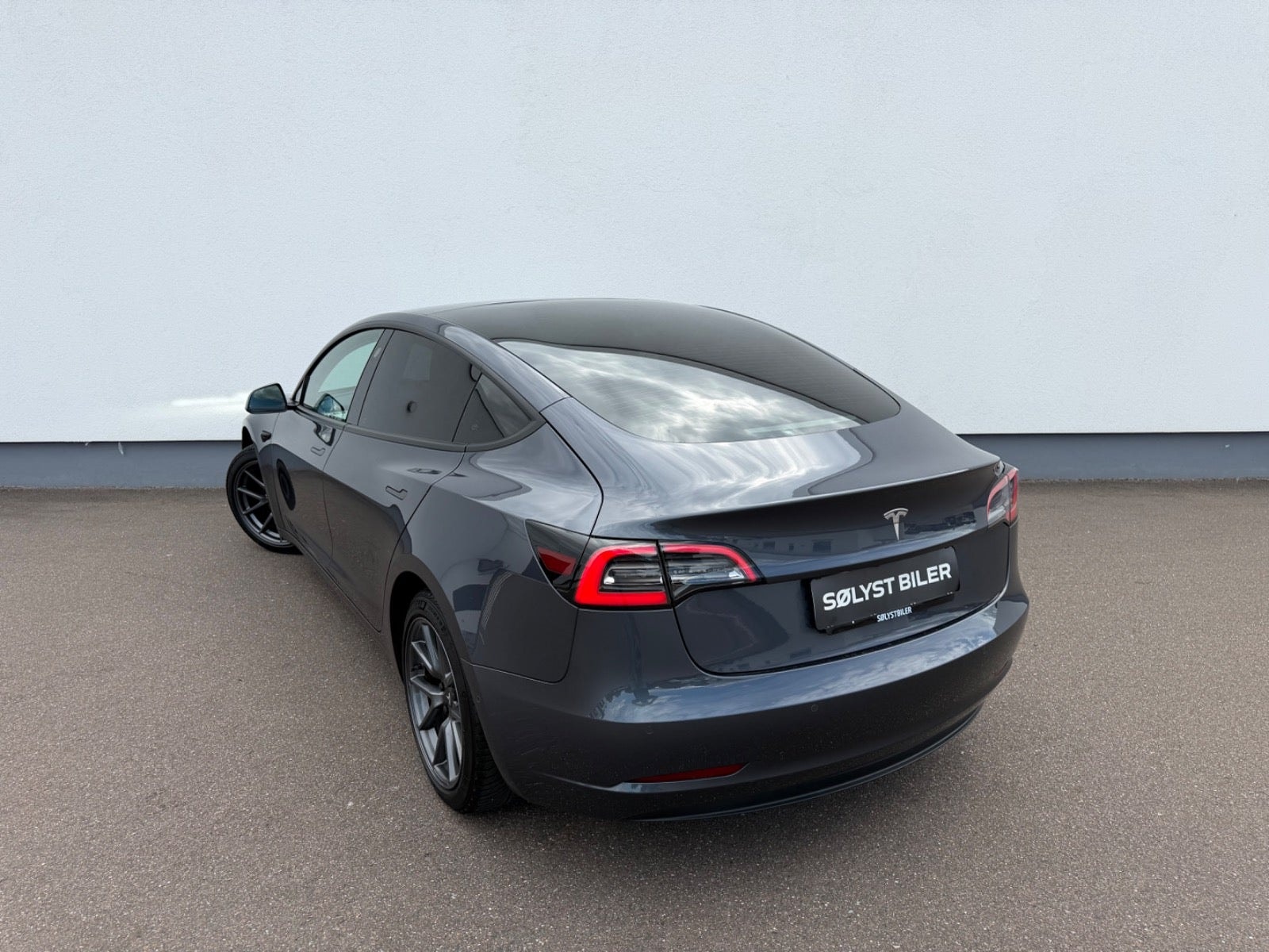 Tesla Model 3 Standard Range Plus, 325ps, 2021