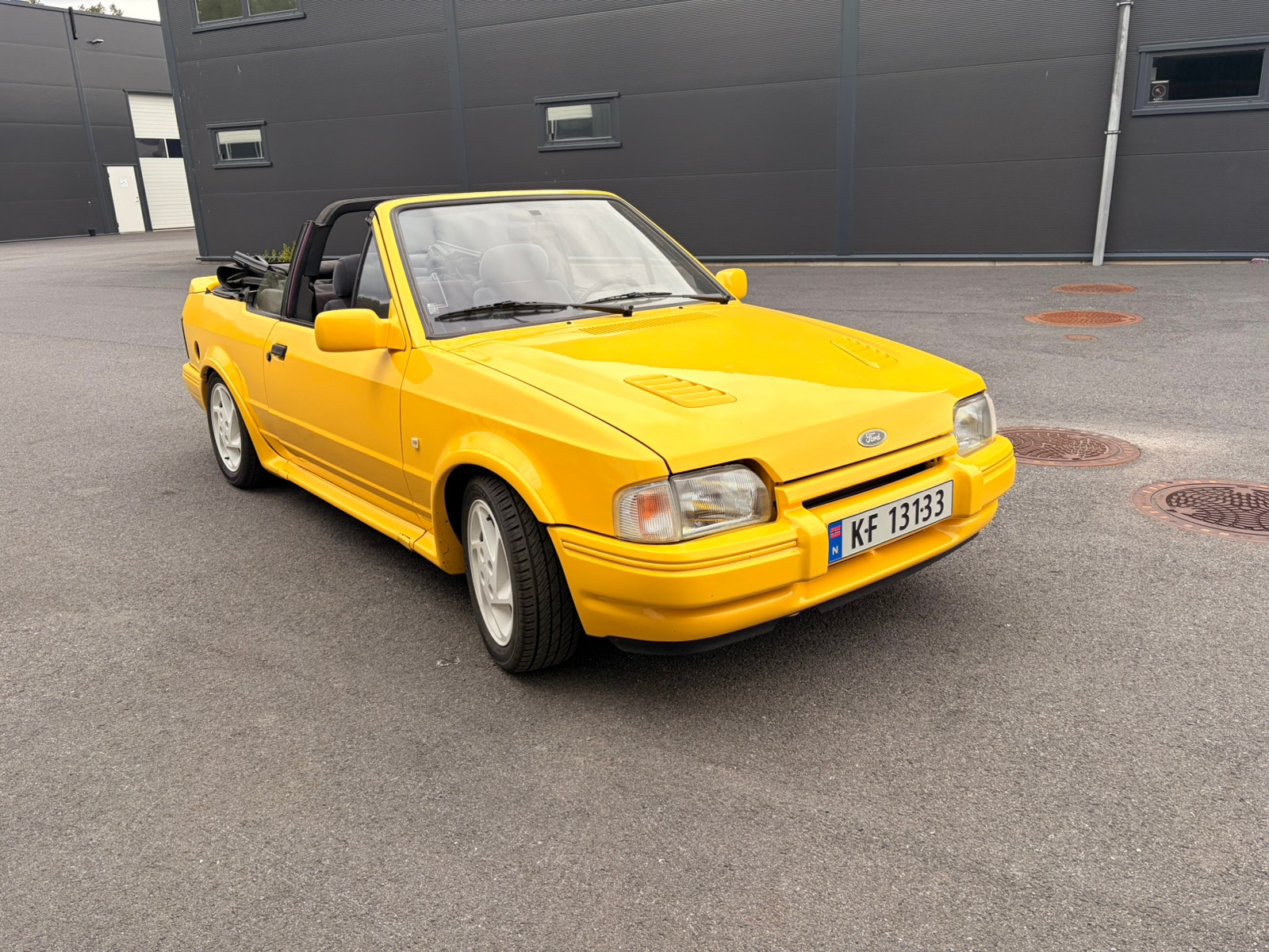 Ford Escort XR3i Cabriolet Manual, 5-trins, 105ps, 1986