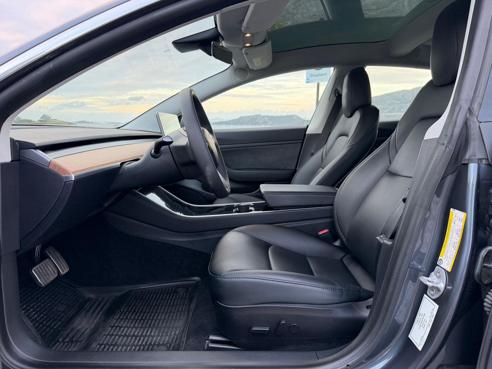 Tesla Model 3 Standard Range Plus, 325hk, 2020