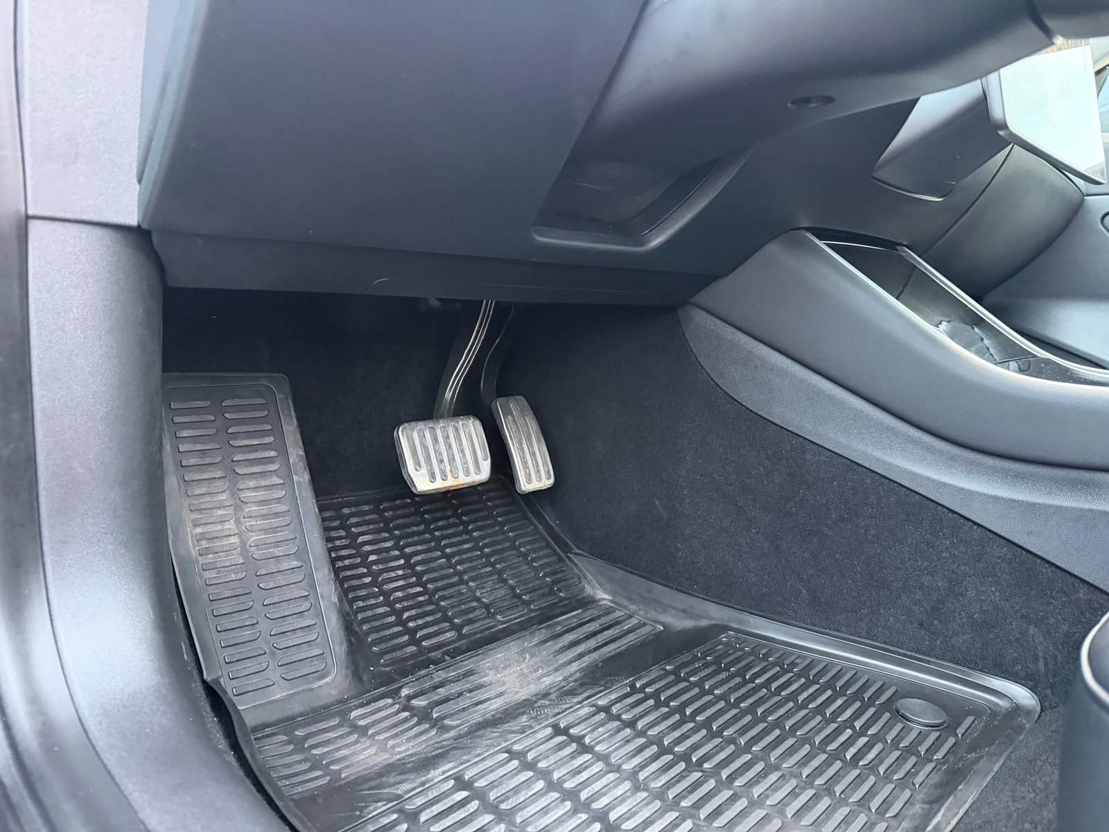 Tesla Model 3 Standard Range Plus, 325hk, 2020