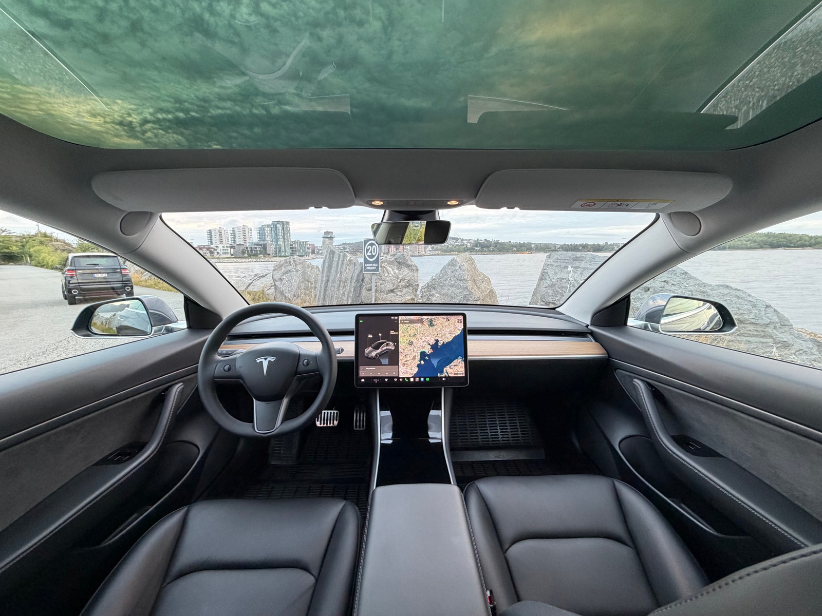Tesla Model 3 Standard Range Plus, 325hk, 2020