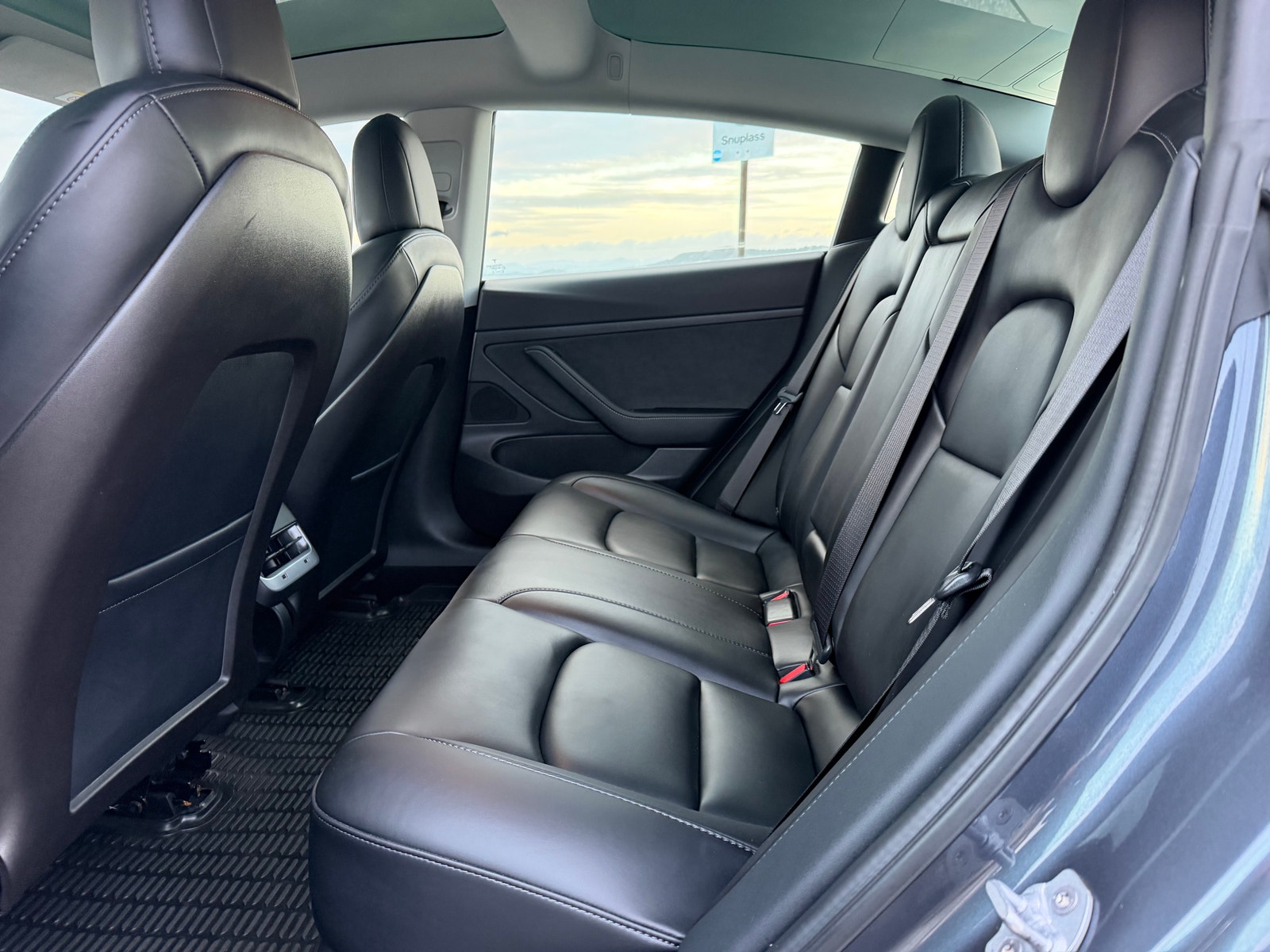 Tesla Model 3 Standard Range Plus, 325hk, 2020