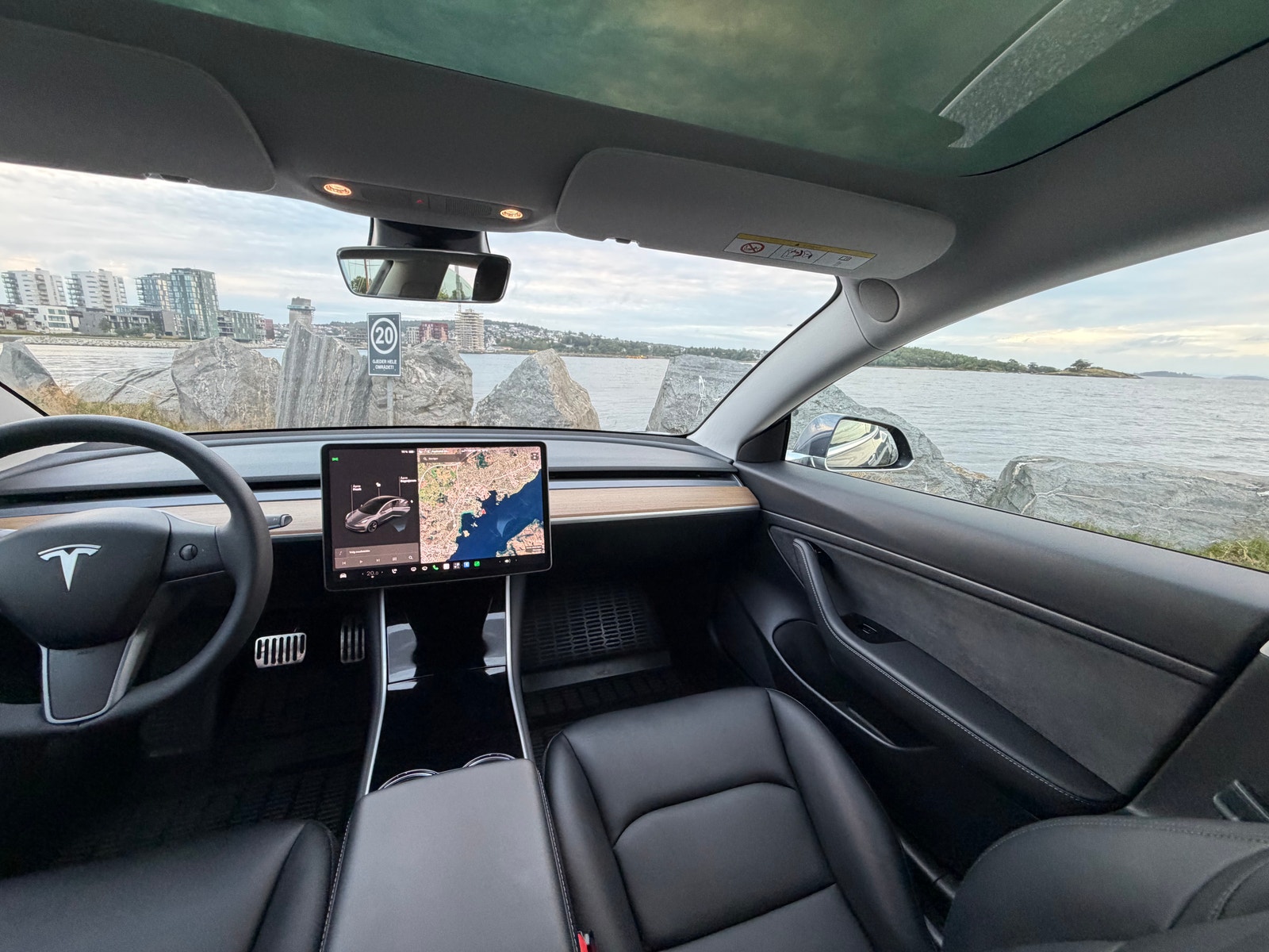 Tesla Model 3 Standard Range Plus, 325hk, 2020