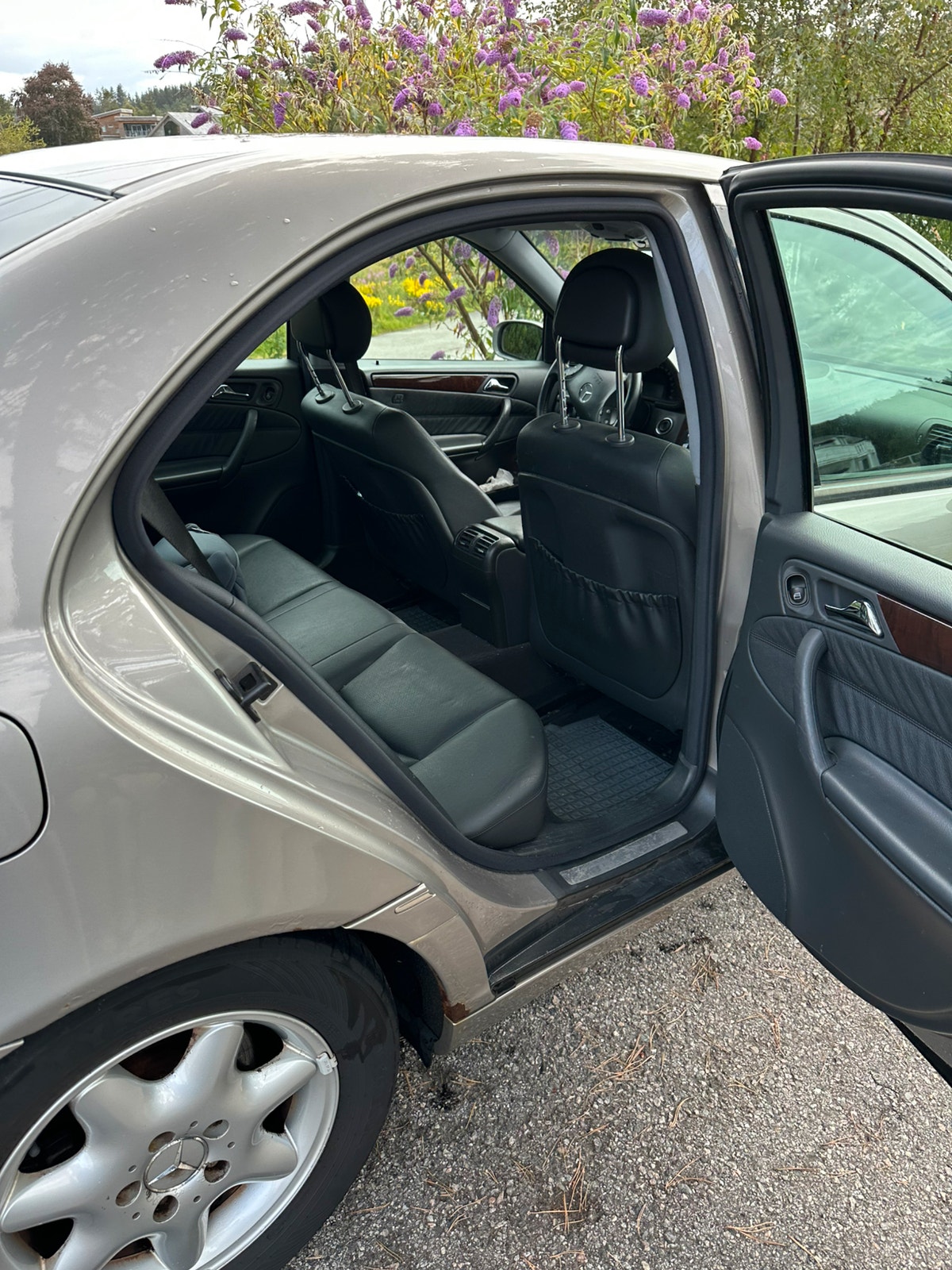 Mercedes-Benz C 220 CDI Automatic, 143hp, 2004