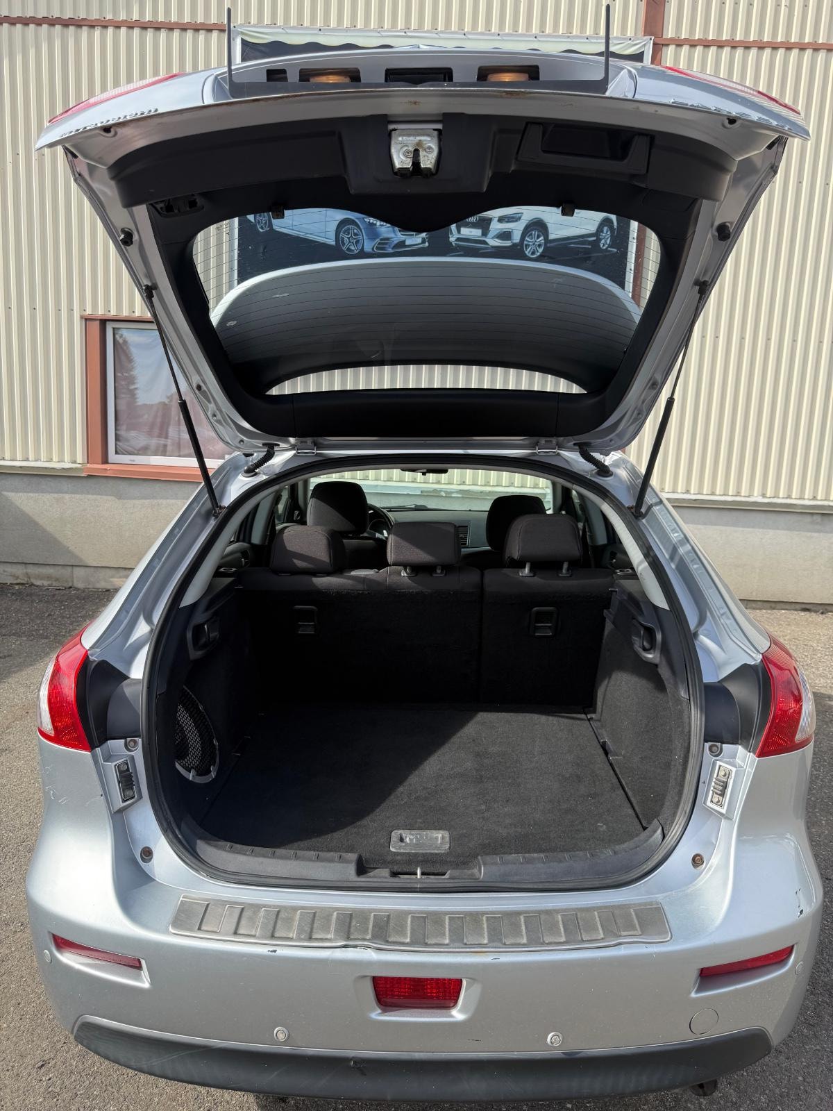 Mitsubishi Lancer Sportback 1.8 MIVEC INVECS-III CVT, 140hp, 2010