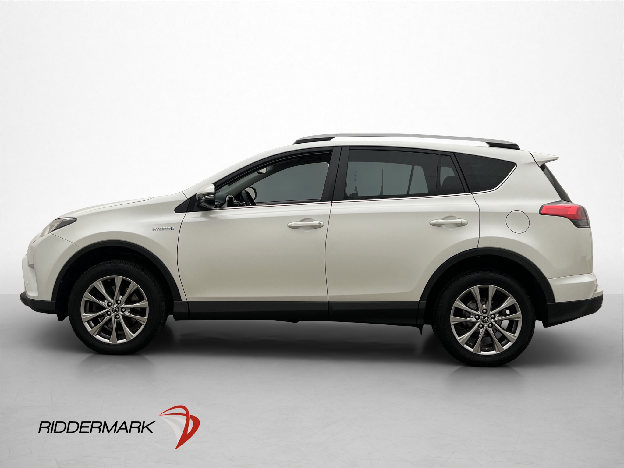 Toyota RAV4 Hybrid 2.5 Dual VVT-i AWD-i E-CVT, 197hp, 2017
