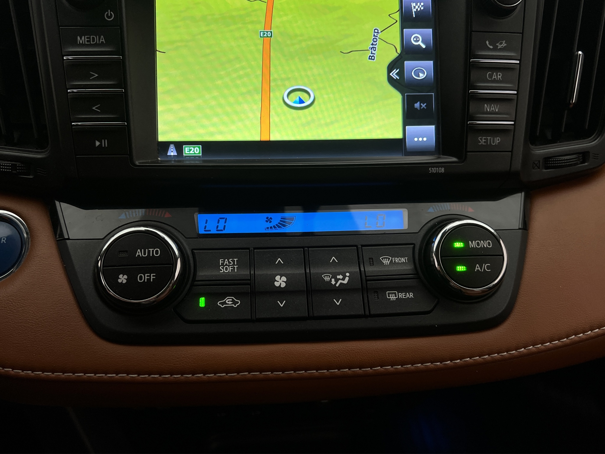 Toyota RAV4 Hybrid 2.5 Dual VVT-i AWD-i E-CVT, 197hp, 2017