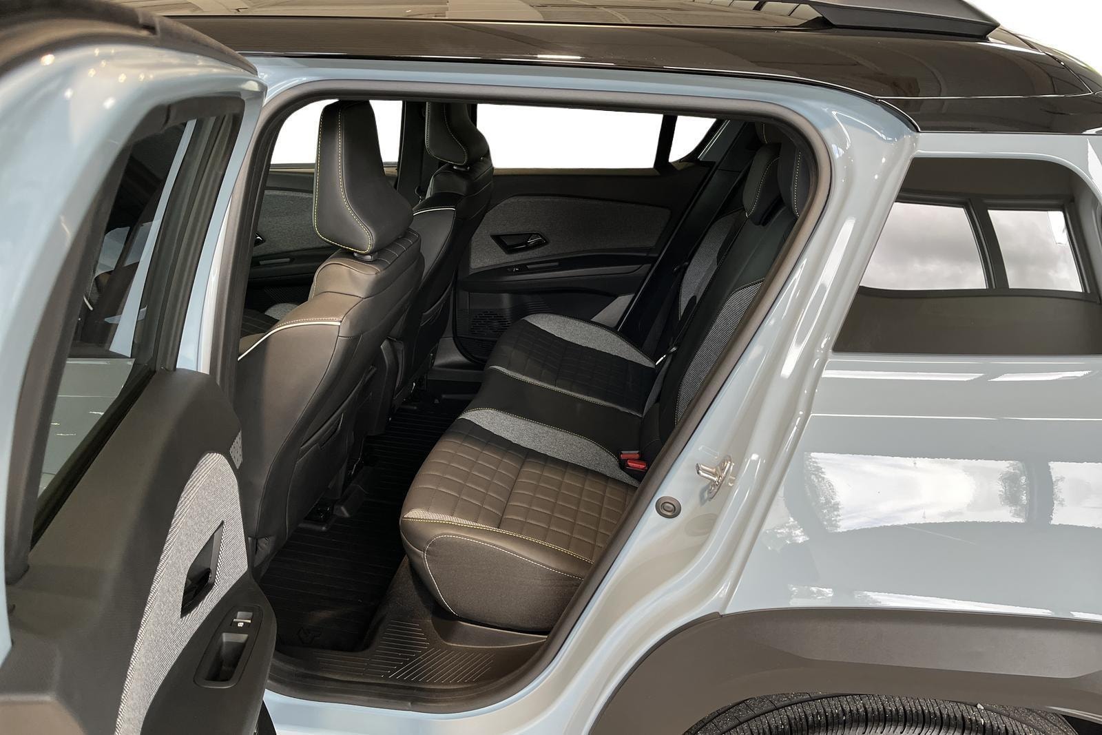 Renault 4 E-Tech 52 kWh, 150ps, 2026