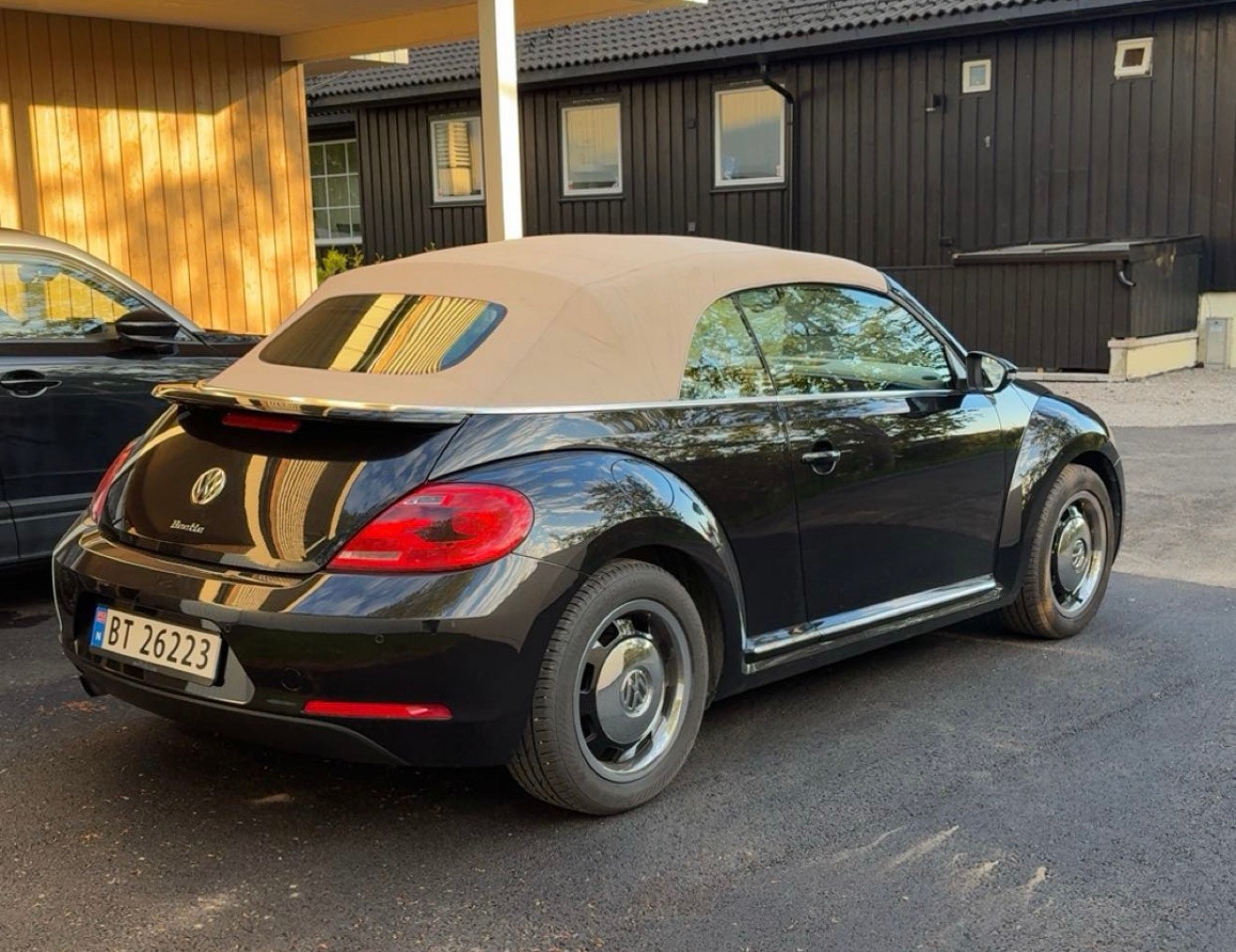 Volkswagen Beetle Cabriolet 1.2 TSI DSG Sequential, 7-trins, 105ps, 2015
