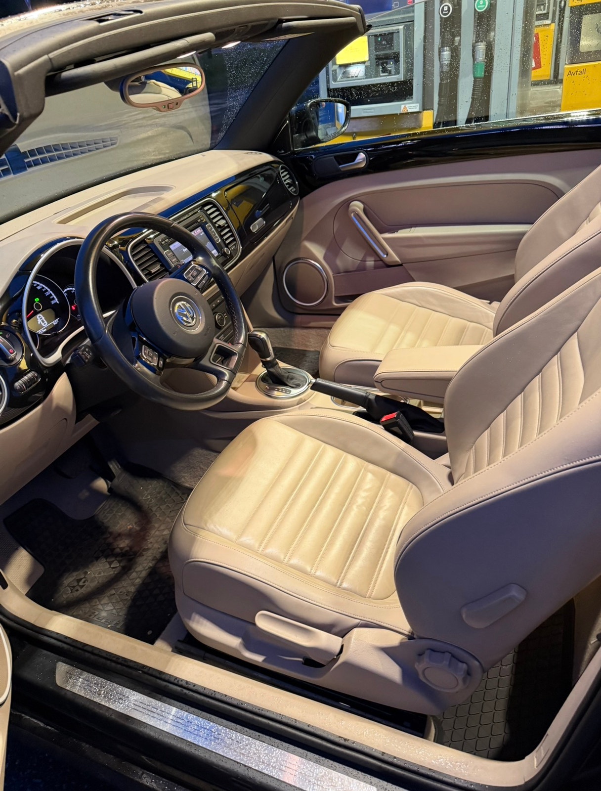 Volkswagen Beetle Cabriolet 1.2 TSI DSG Sequential, 7-trins, 105ps, 2015