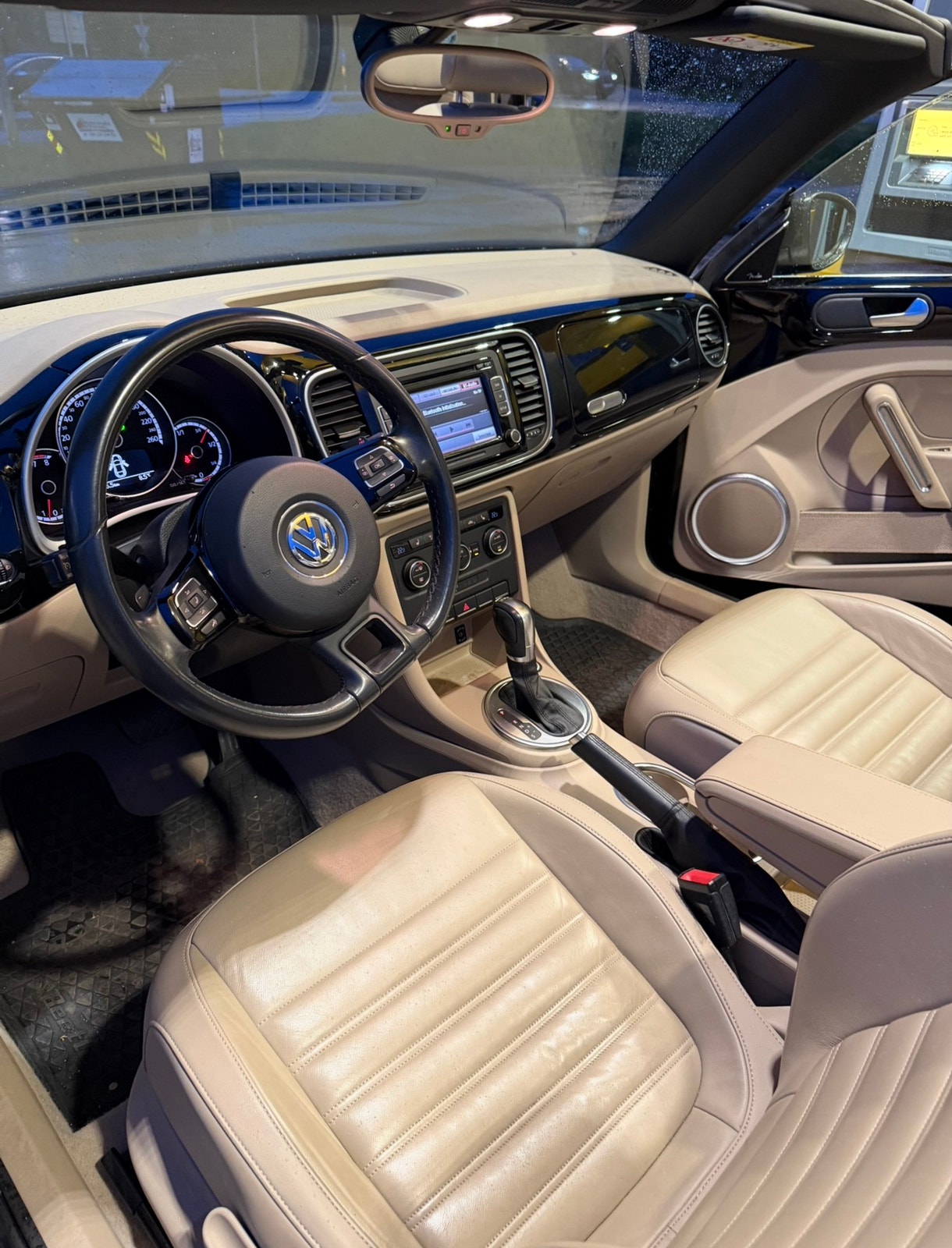 Volkswagen Beetle Cabriolet 1.2 TSI DSG Sequential, 7-trins, 105ps, 2015
