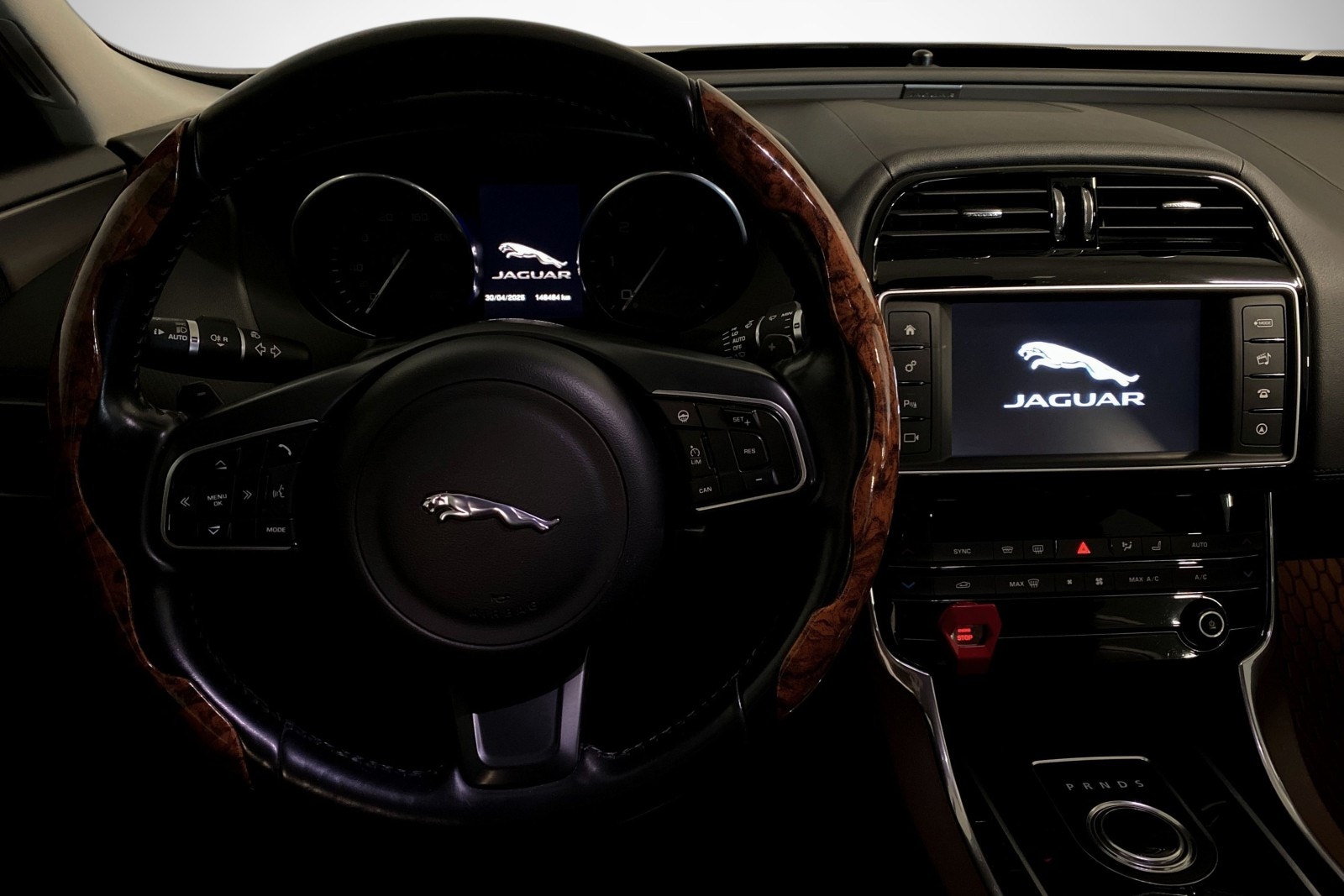 Jaguar XE E-Performance Automatisk, 8-trinn, 163hk, 2016