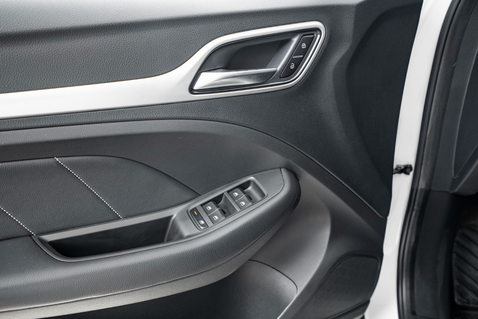 MG ZS EV, 143ps, 2021