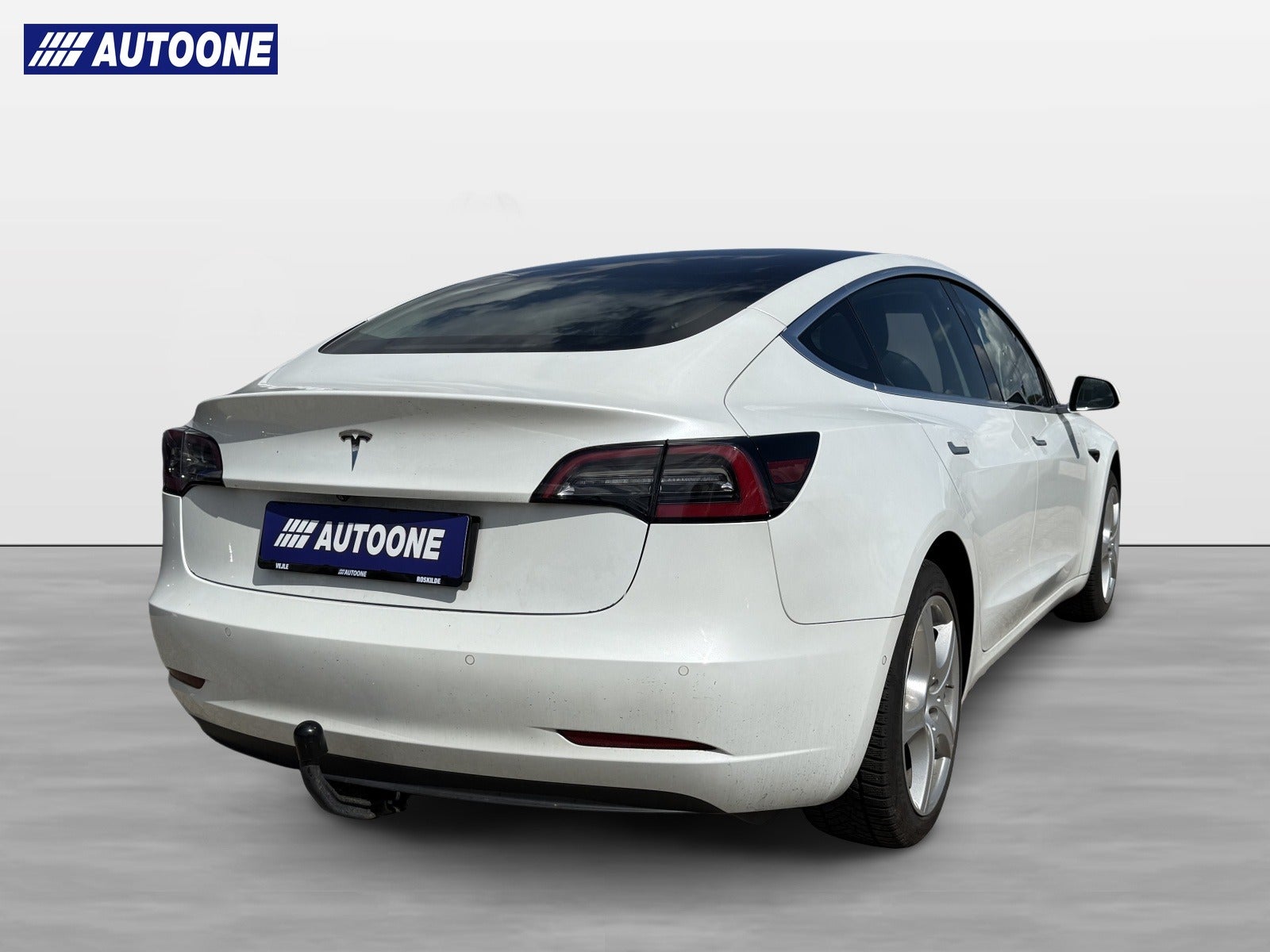 Tesla Model 3 Standard Range Plus, 325hk, 2019
