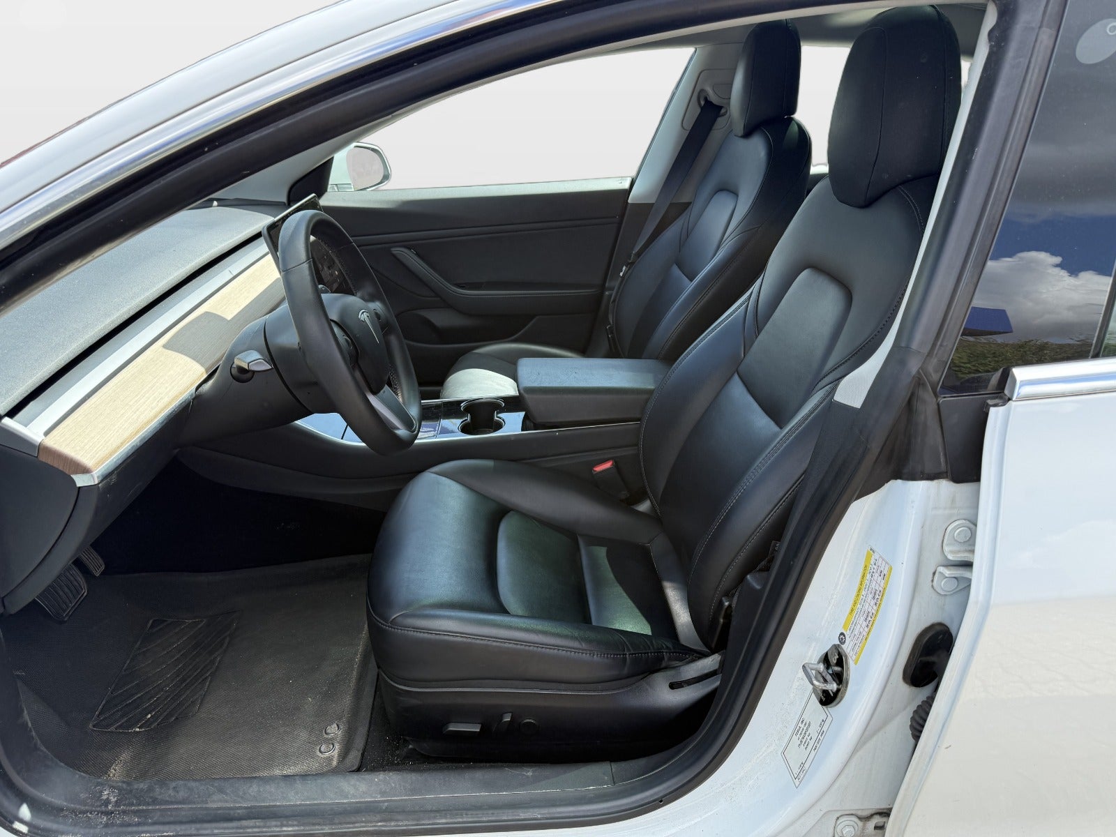 Tesla Model 3 Standard Range Plus, 325hk, 2019
