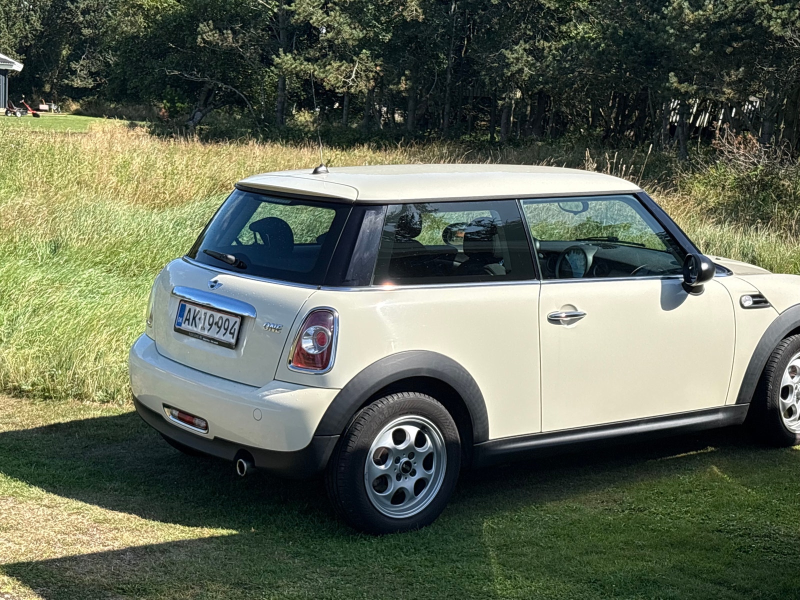 MINI One Manual, 75hp, 2013
