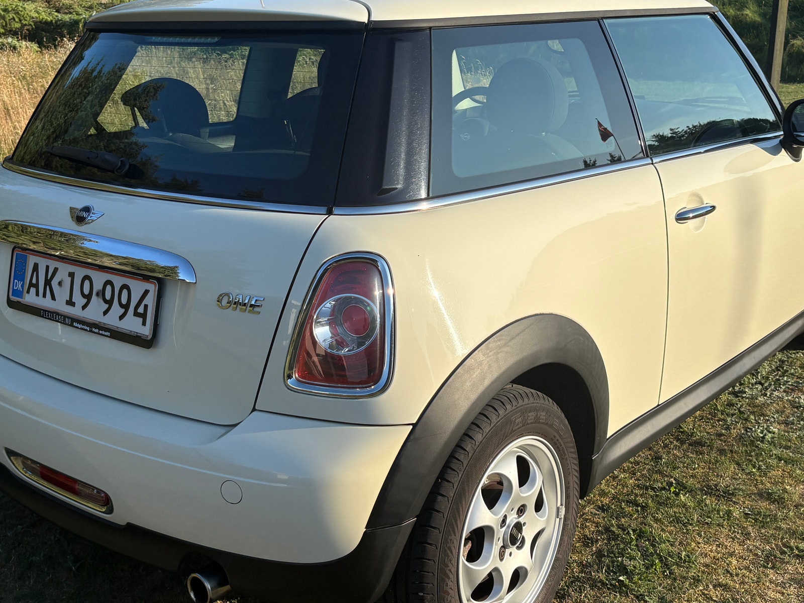 MINI One Manual, 75hp, 2013