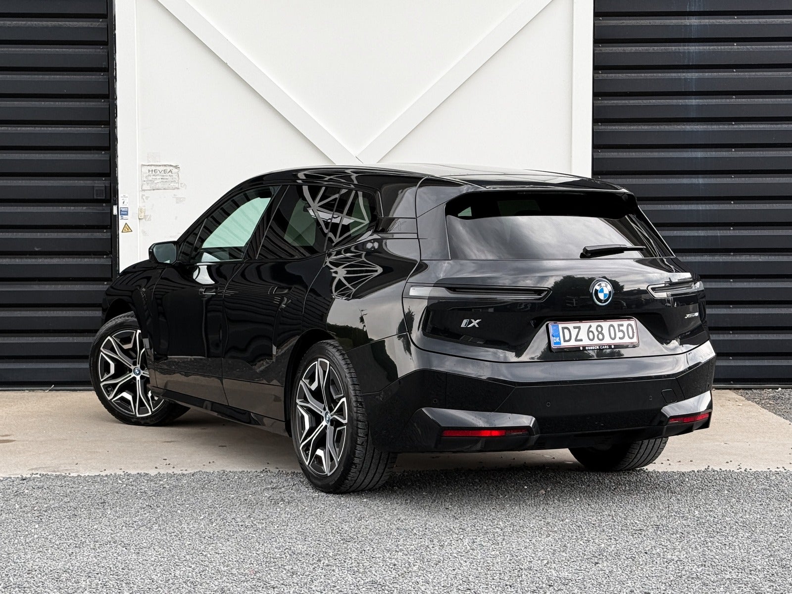 BMW iX xDrive40, 326hp, 2023