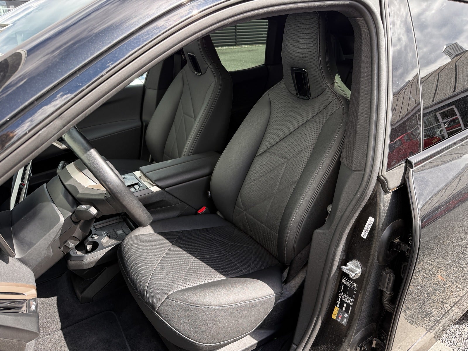 BMW iX xDrive40, 326hp, 2023