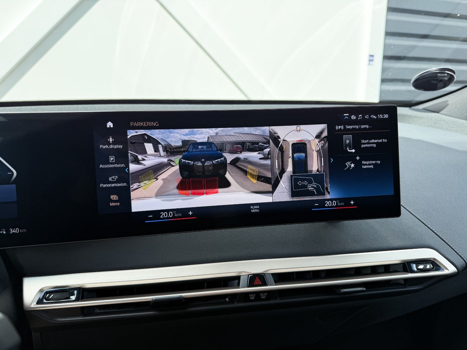 BMW iX xDrive40, 326hp, 2023