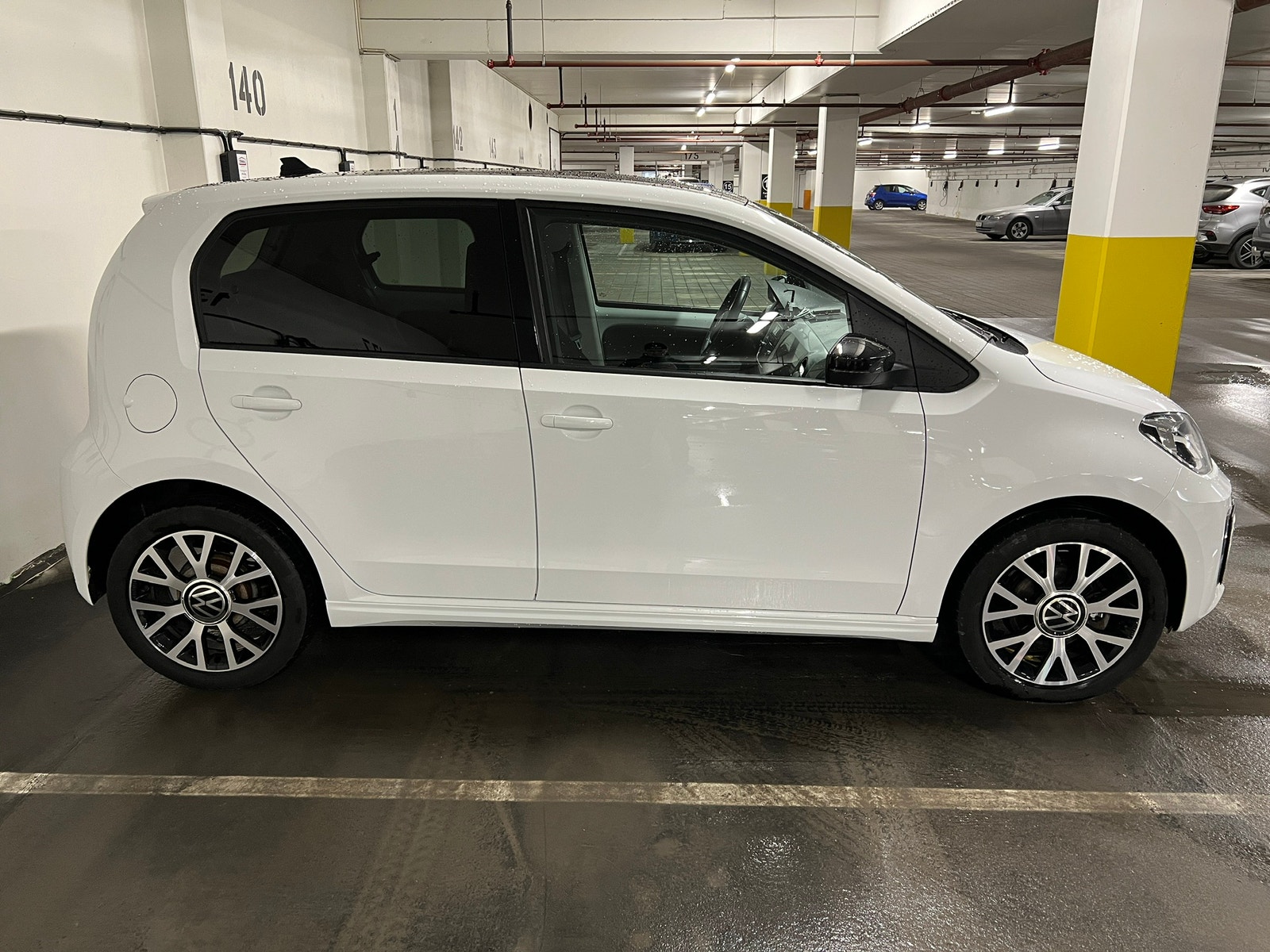 Volkswagen e-up!, 83ps, 2021
