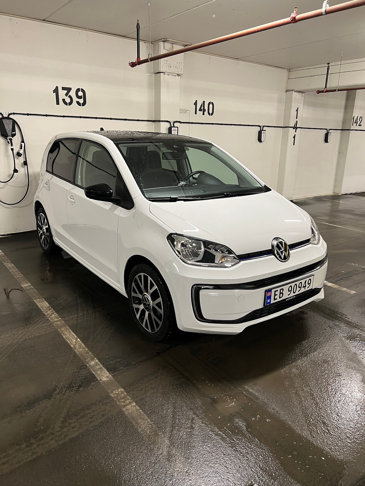 Volkswagen e-up!, 83ps, 2021