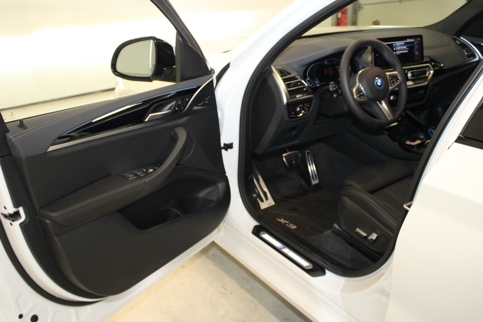 BMW iX3, 286ps, 2022