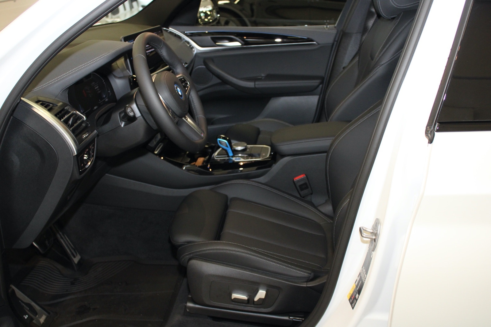 BMW iX3, 286ps, 2022