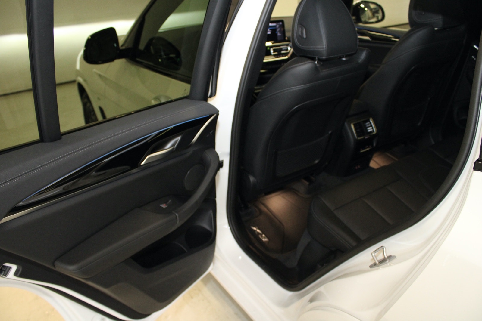 BMW iX3, 286ps, 2022